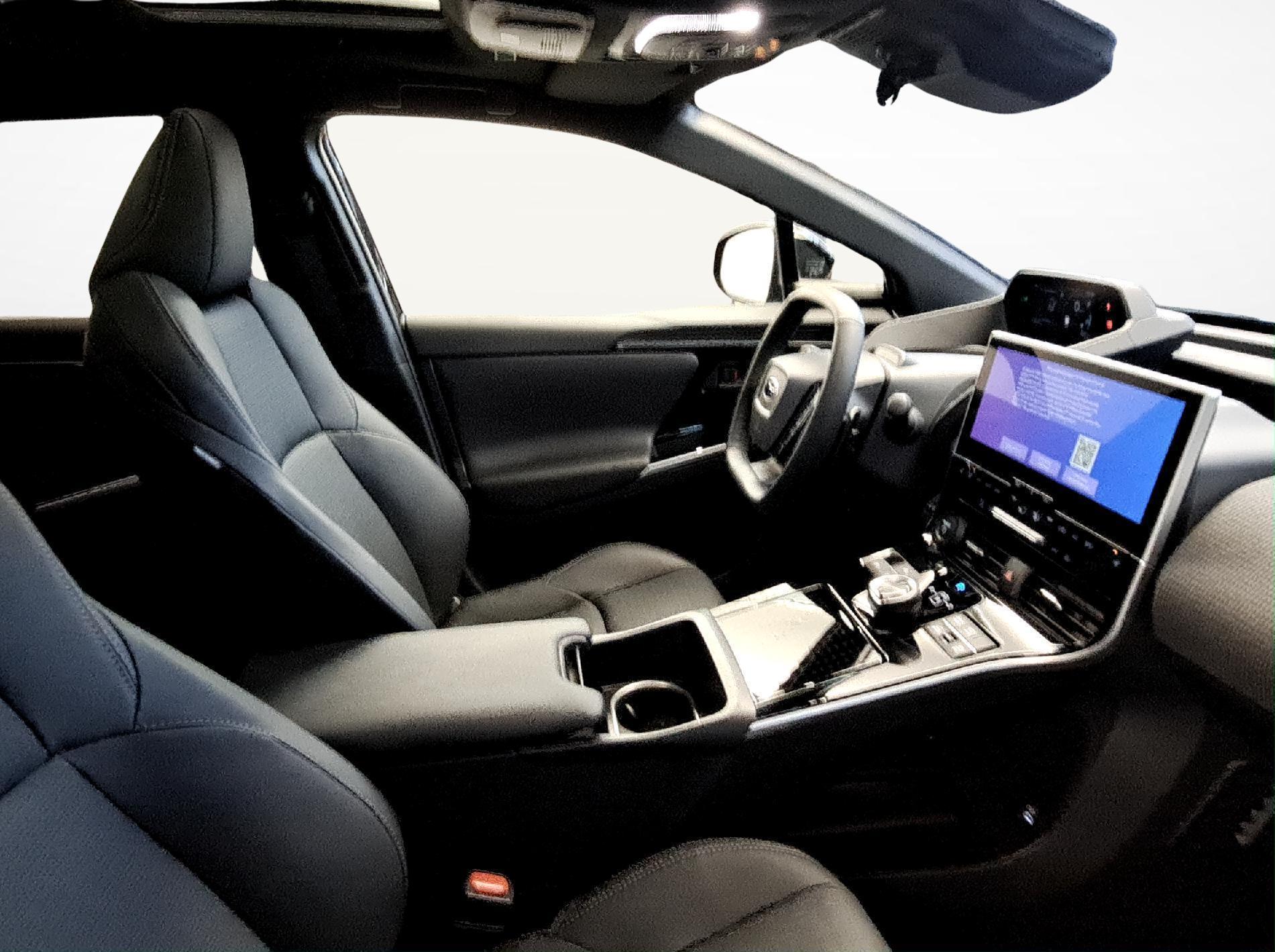 SUBARU Solterra eV Luxury AWD-image-9