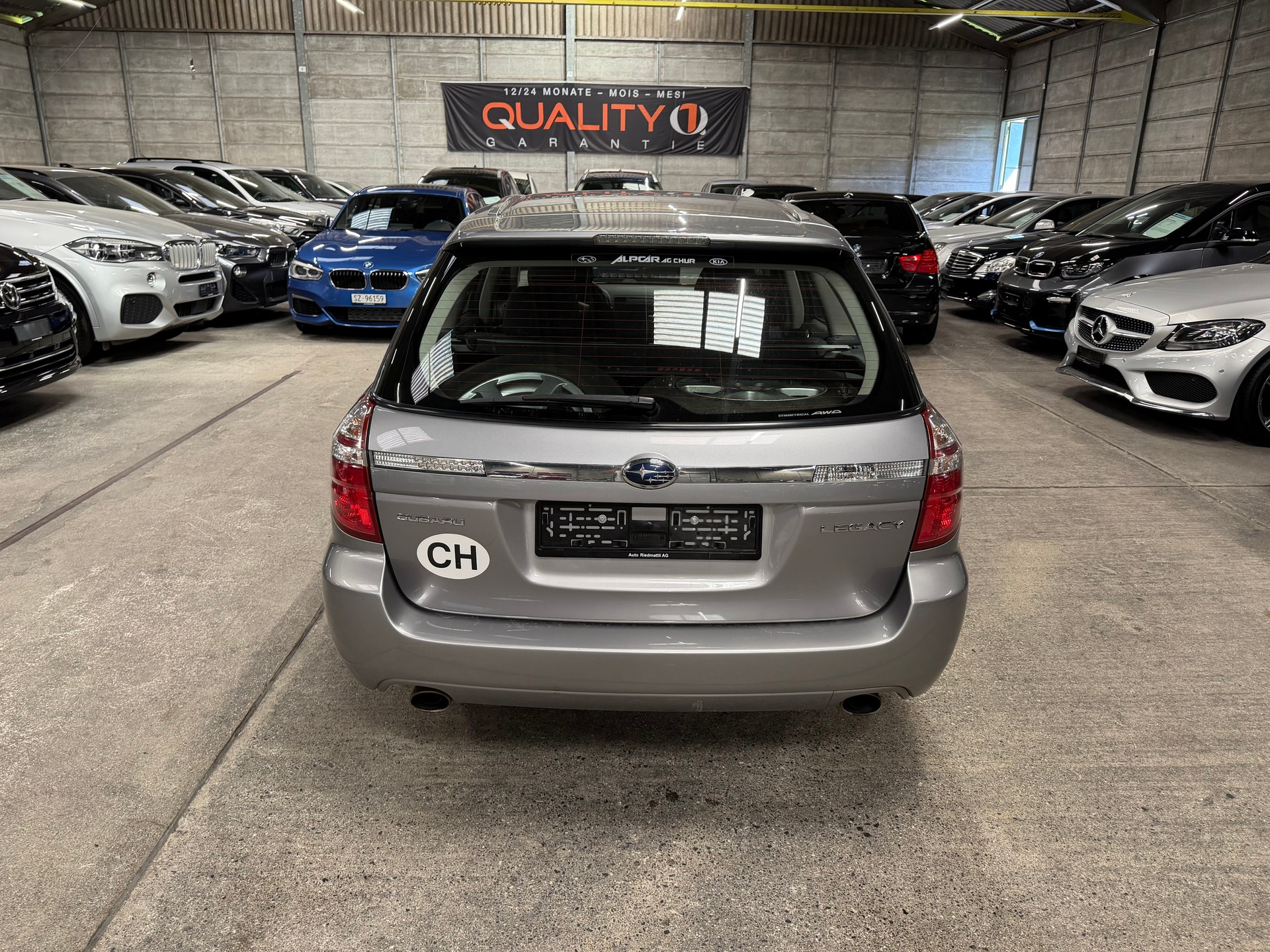 SUBARU Legacy 2.0R AWD Celebration Automatic-image-3