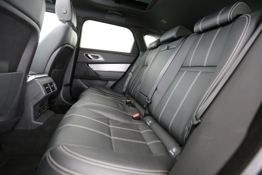 LAND ROVER Range Rover Velar 2.0 T R-Dynamic S-image-7