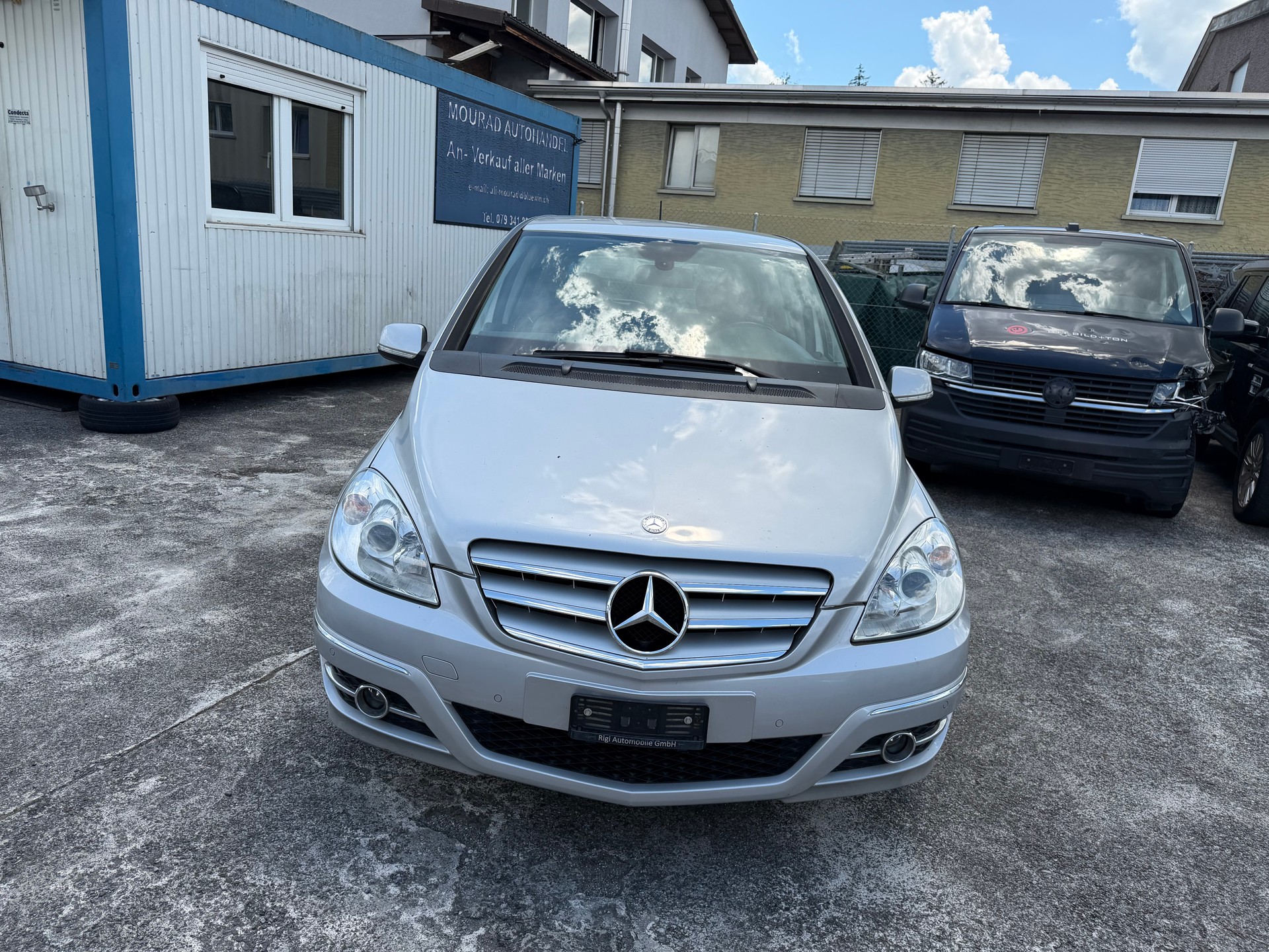 MERCEDES-BENZ B 200 Autotronic-image-0