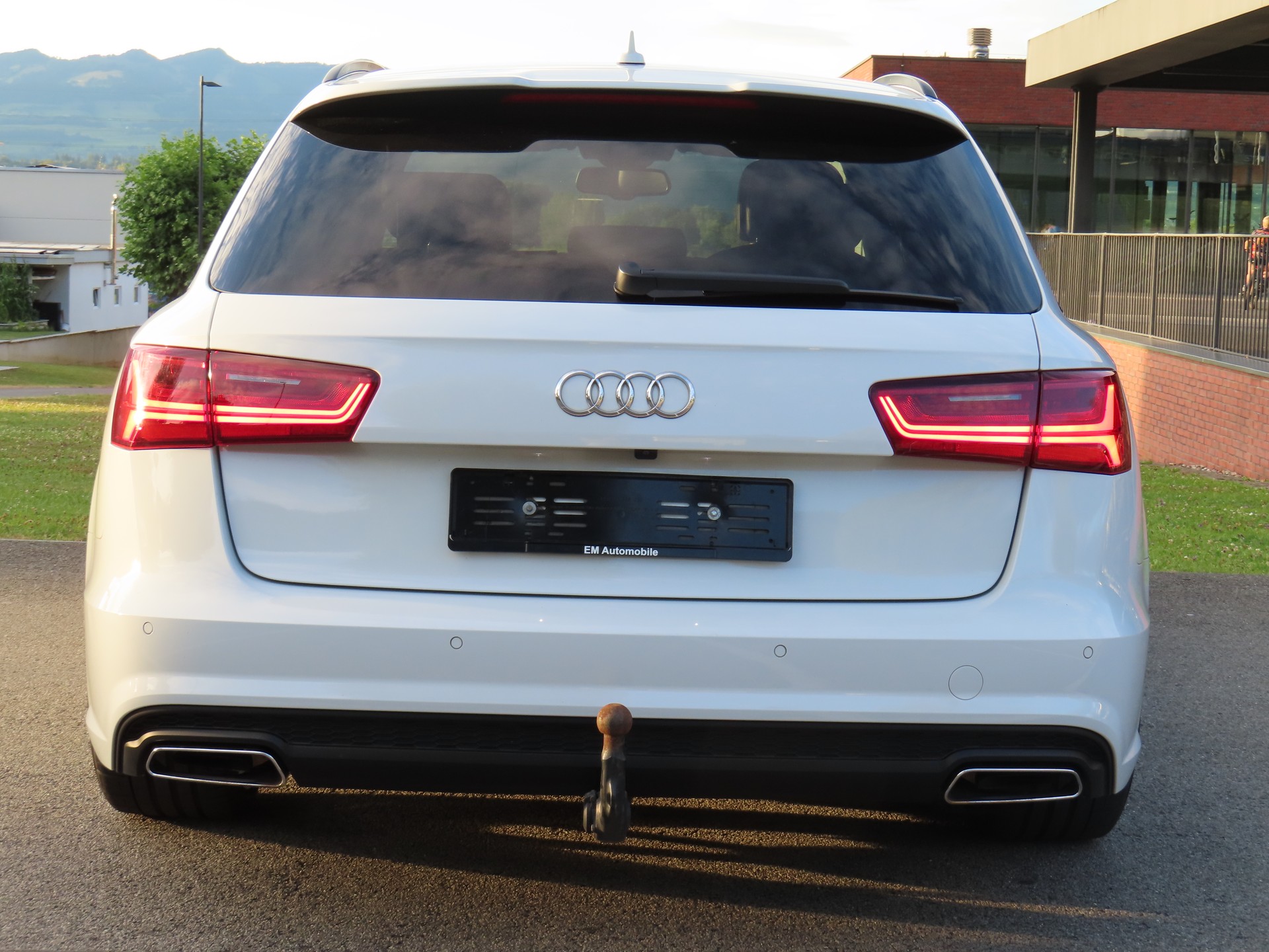 AUDI A6 Avant 3.0 TDI V6 quattro S-tronic-image-4