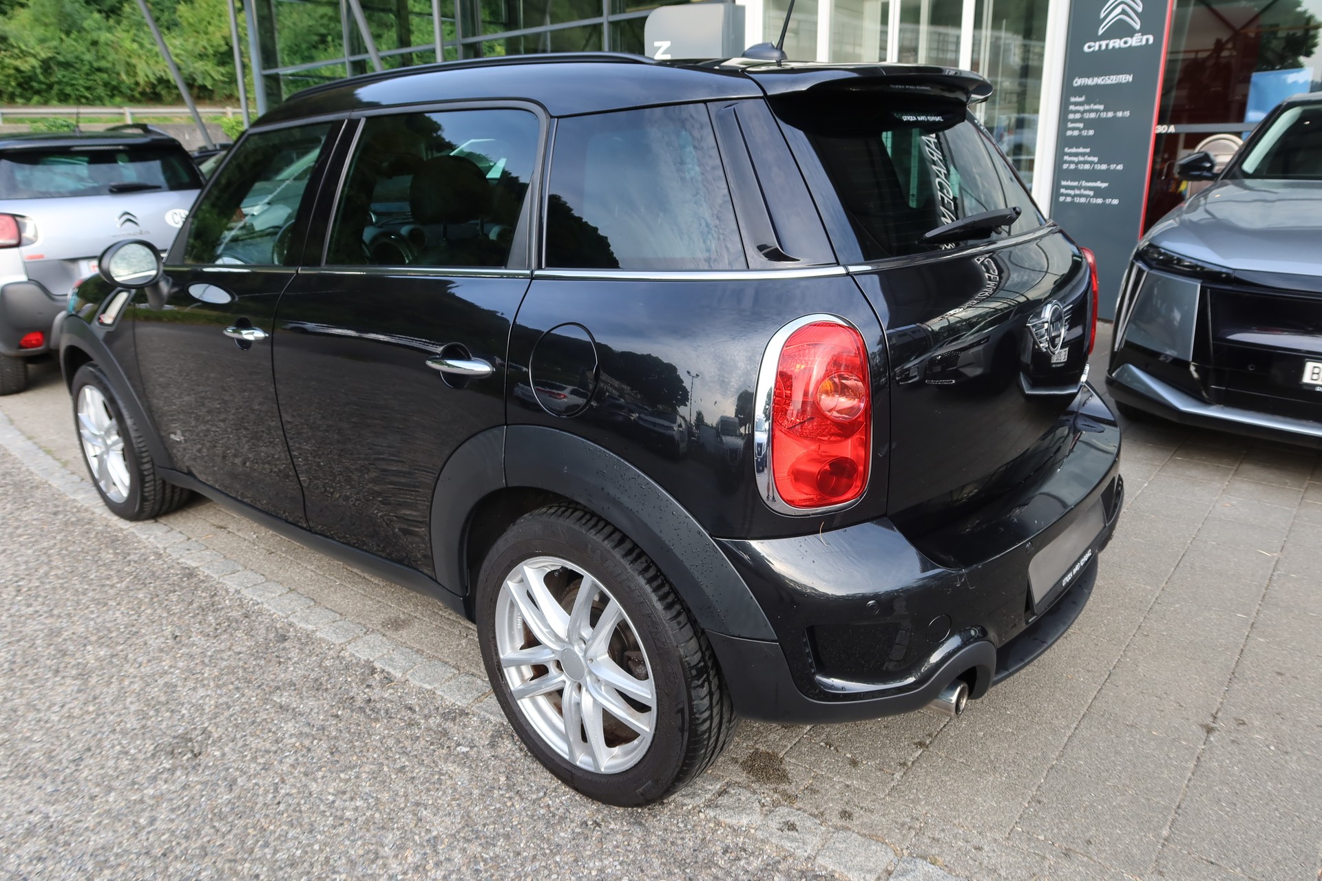 MINI Countryman Cooper S ALL4-image-2