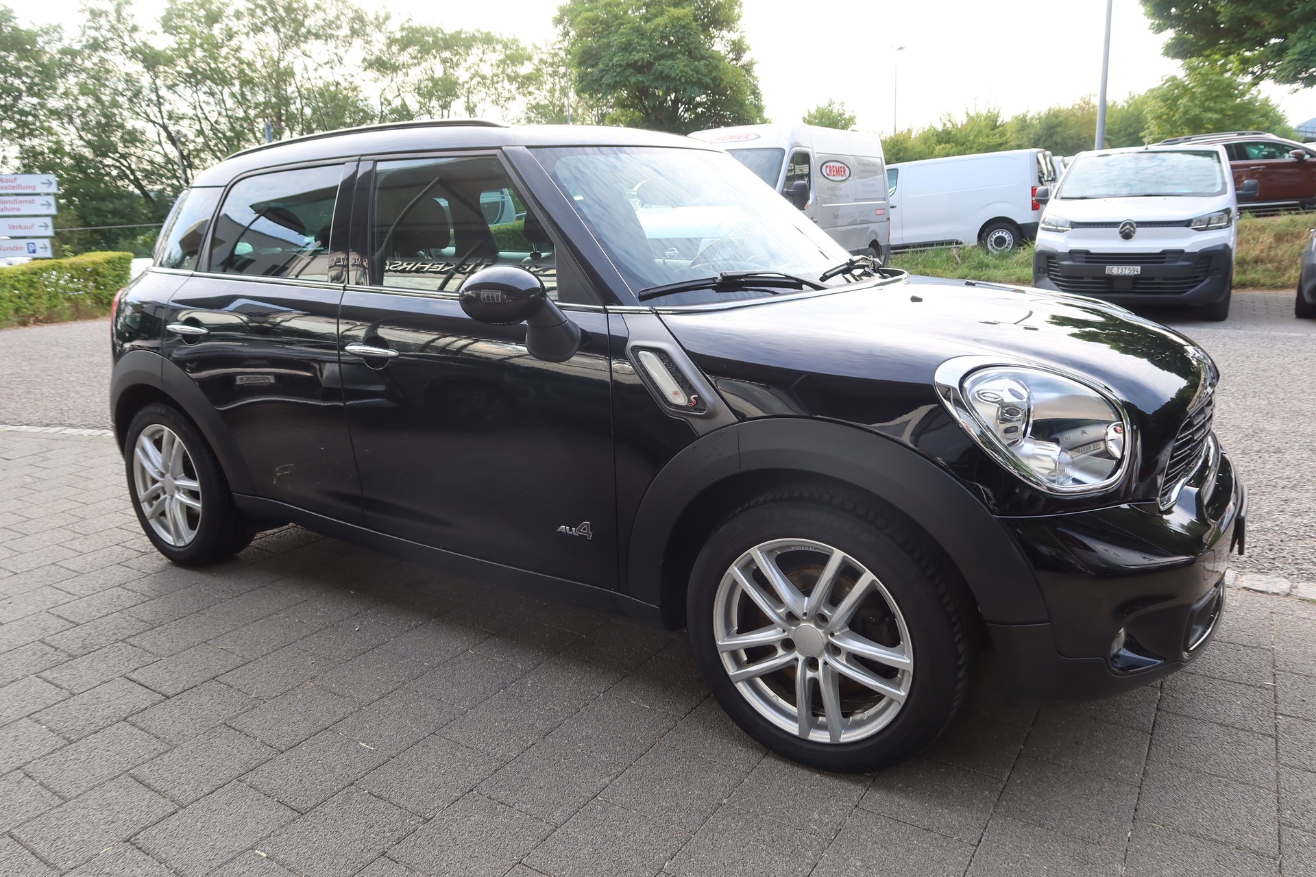 MINI Countryman Cooper S ALL4-image-4
