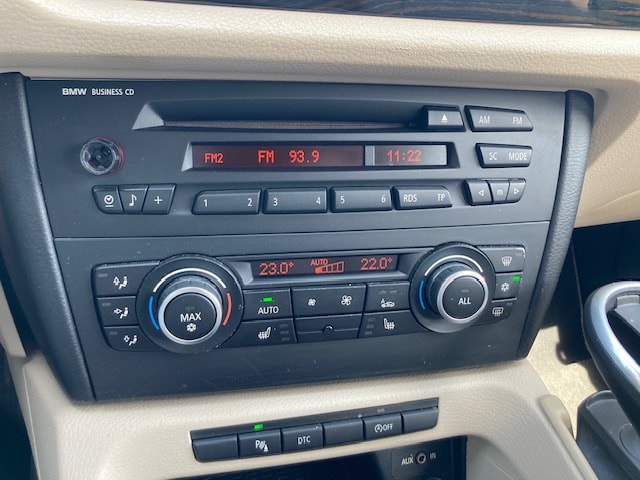 BMW X1 sDrive 18d-image-11