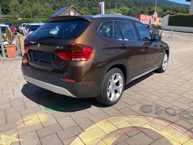 BMW X1 sDrive 18d-image-4