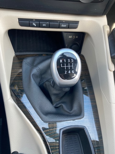 BMW X1 sDrive 18d-image-12