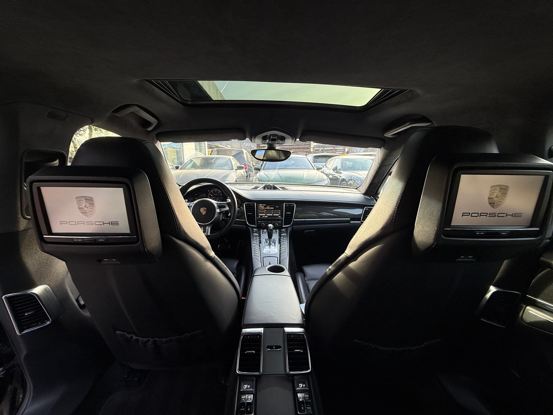 PORSCHE Panamera Turbo S 4.8 PDK-image-17