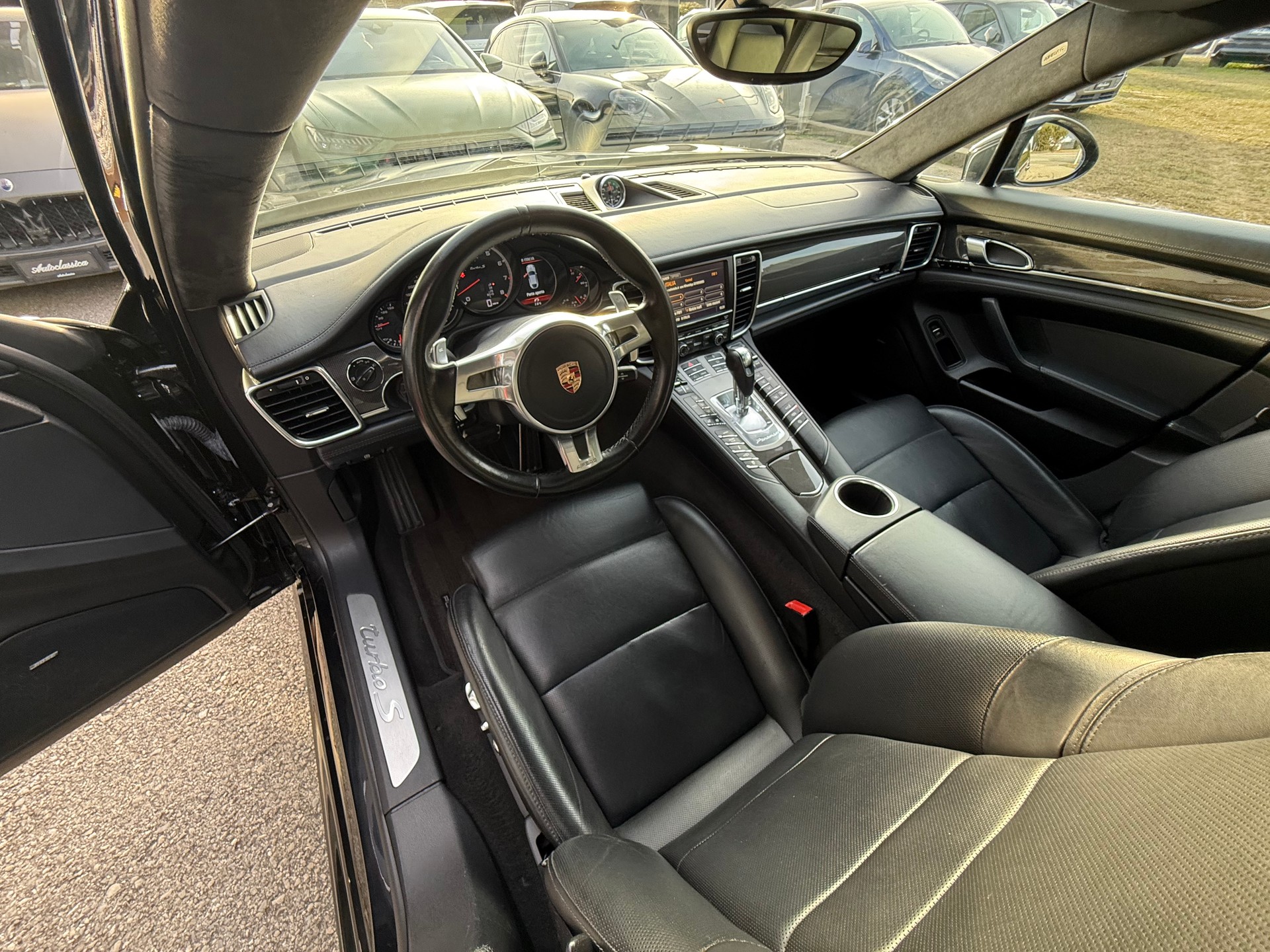 PORSCHE Panamera Turbo S 4.8 PDK-image-9
