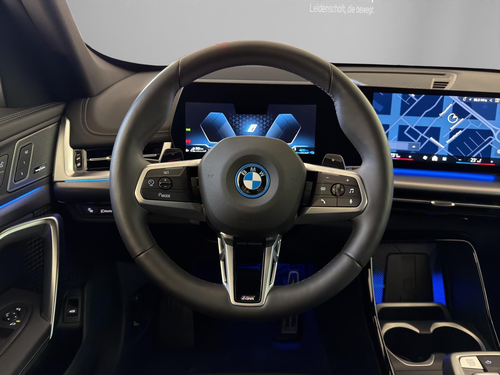 BMW X1 30e xDrive M-SportPaket-image-13