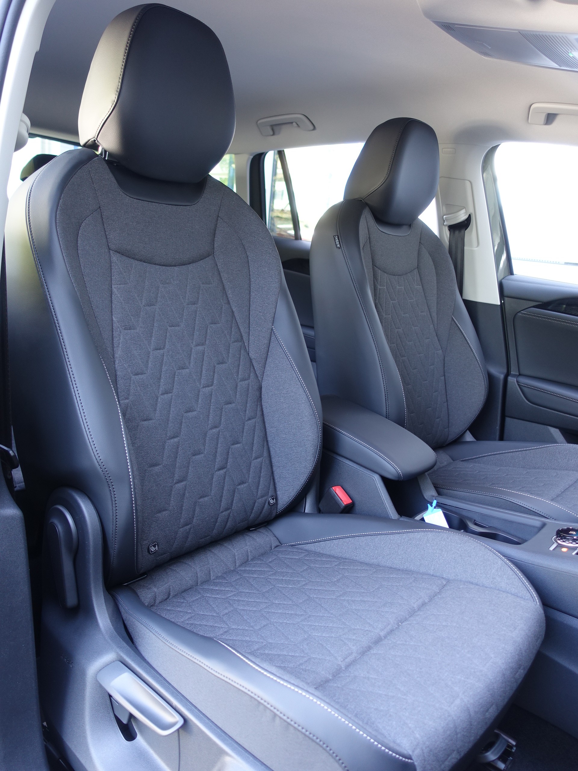 VW Tiguan 1.5 TSI evo2 mHEV R-Line DSG-image-11