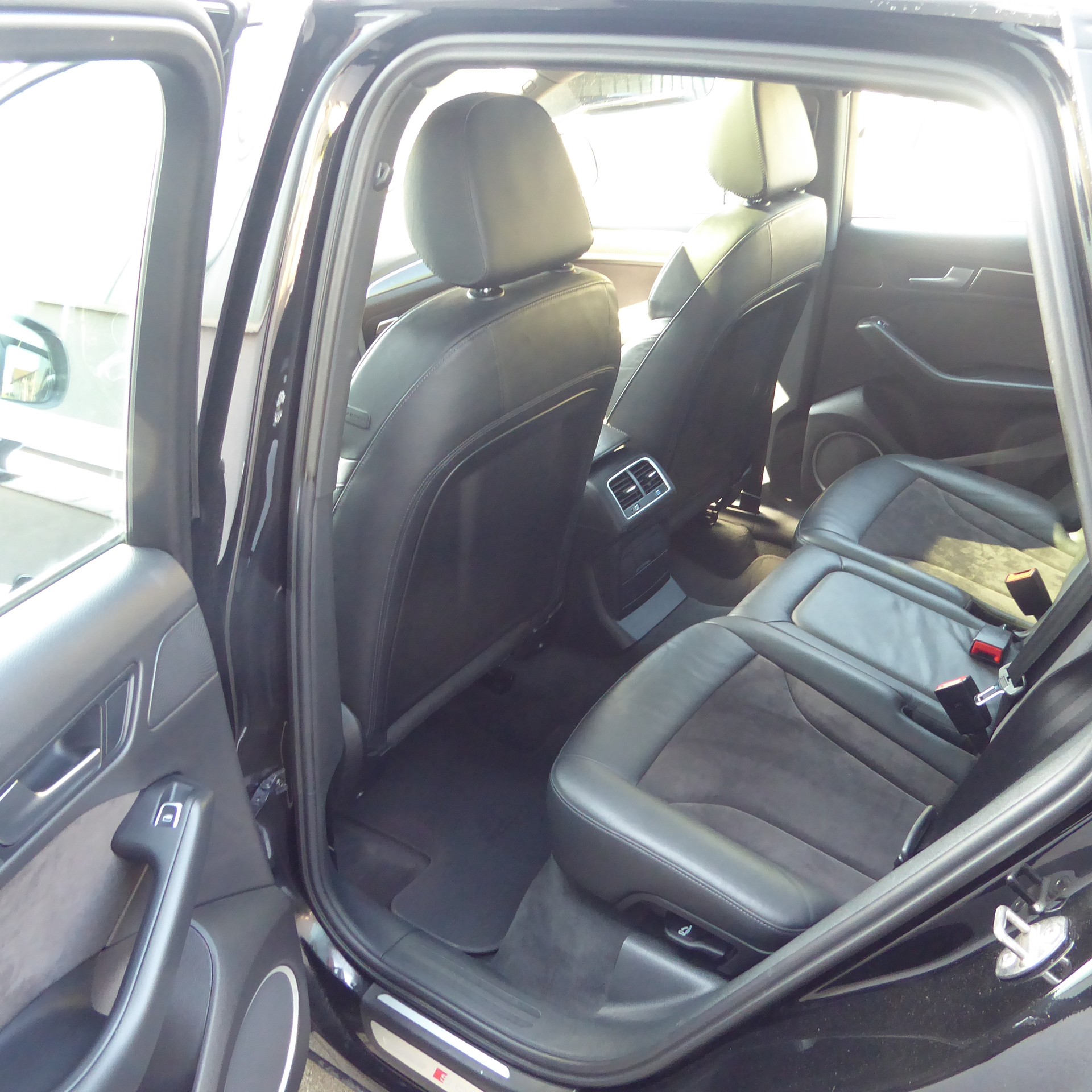 AUDI SQ5 3.0 TDI quattro tiptronic-image-5