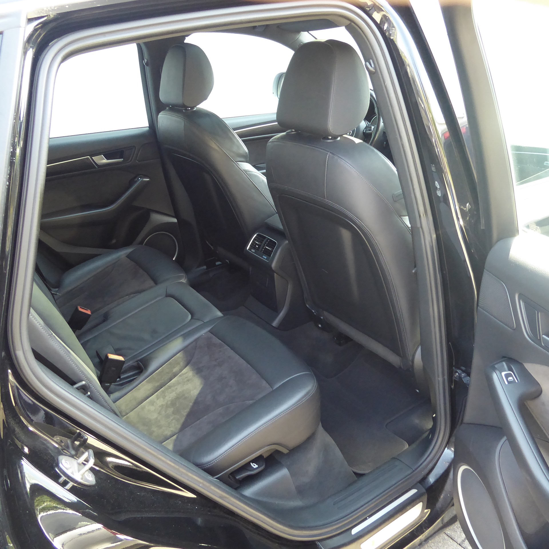 AUDI SQ5 3.0 TDI quattro tiptronic-image-6