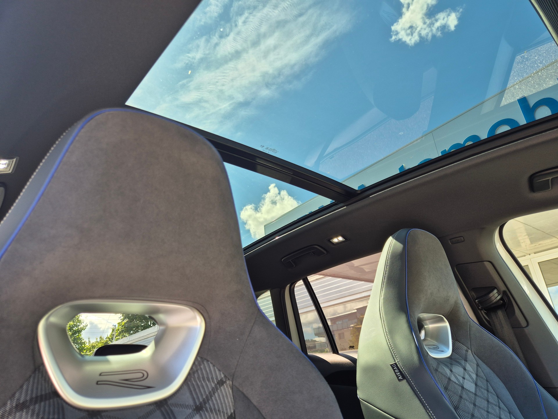 VW Tiguan 2.0 TSI DSG R-Line 4Motion-image-10