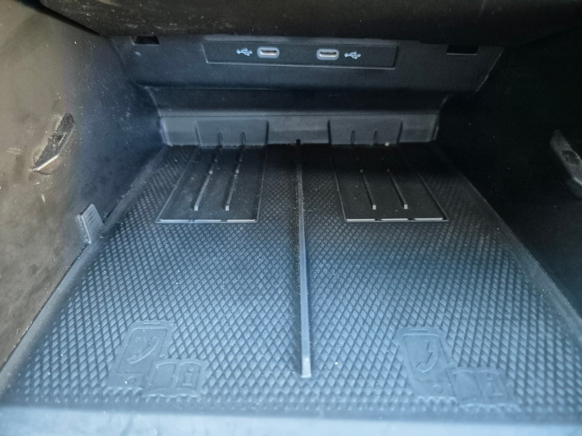 VW Tiguan 2.0 TSI DSG R-Line 4Motion-image-21