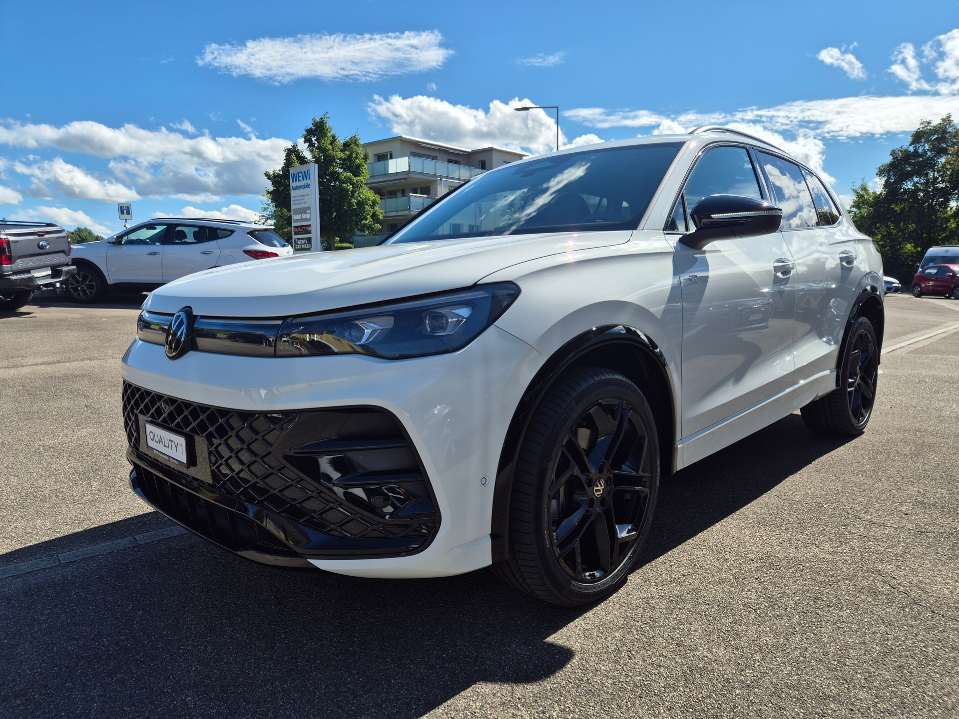 VW Tiguan 2.0 TSI DSG R-Line 4Motion-image-8