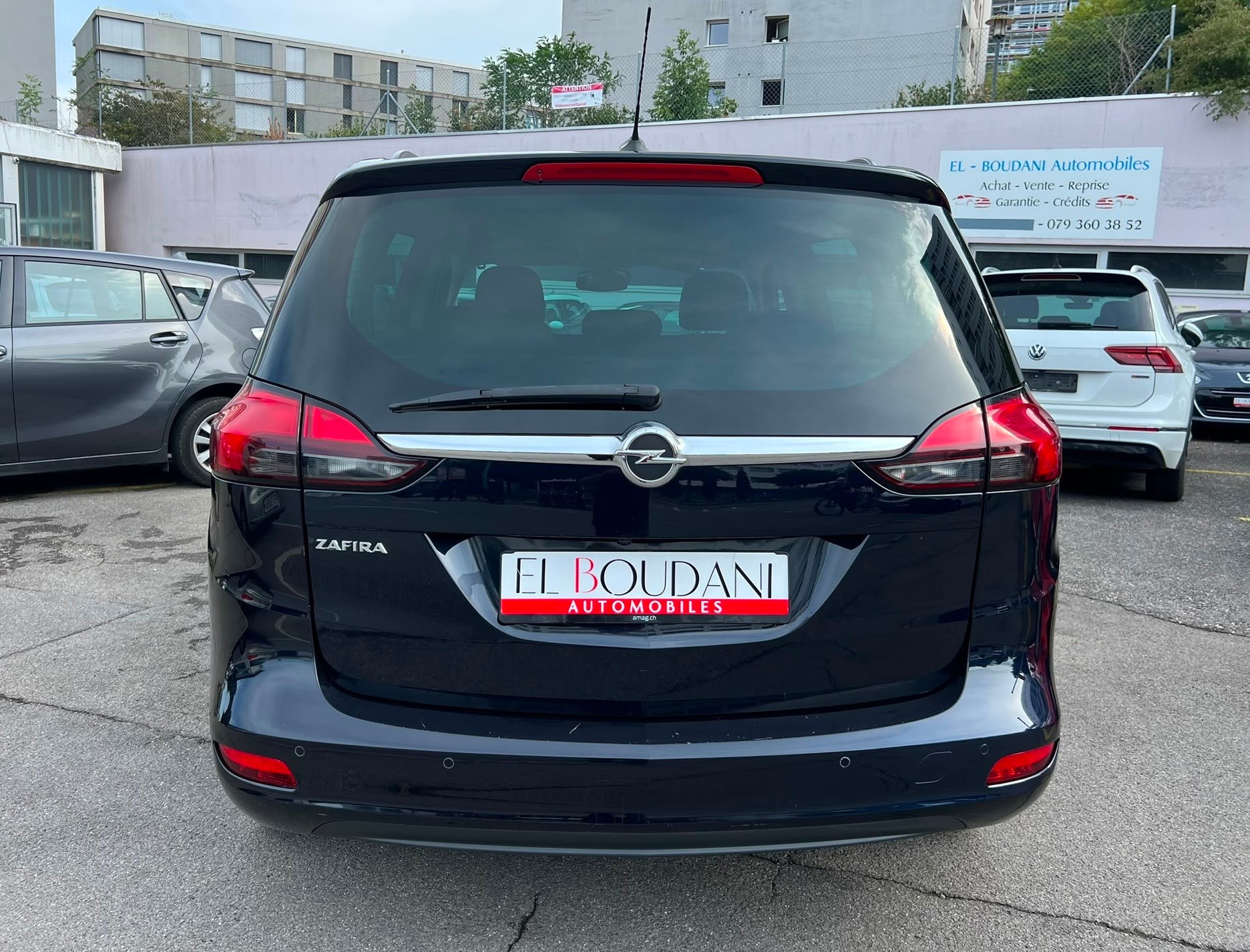 OPEL Zafira 1.6i Turbo 120 Years Automatic-image-4