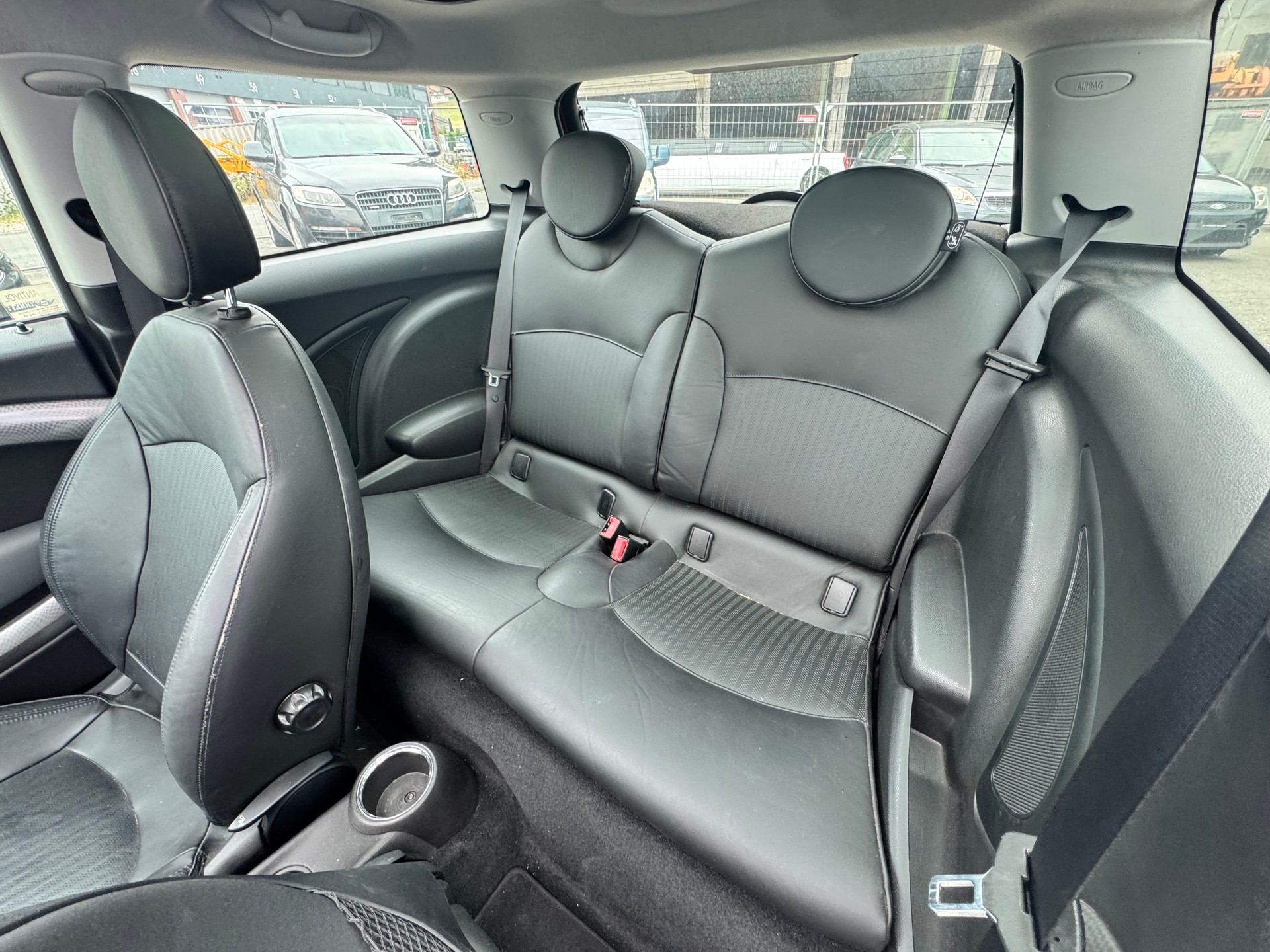 MINI Cooper S-image-9