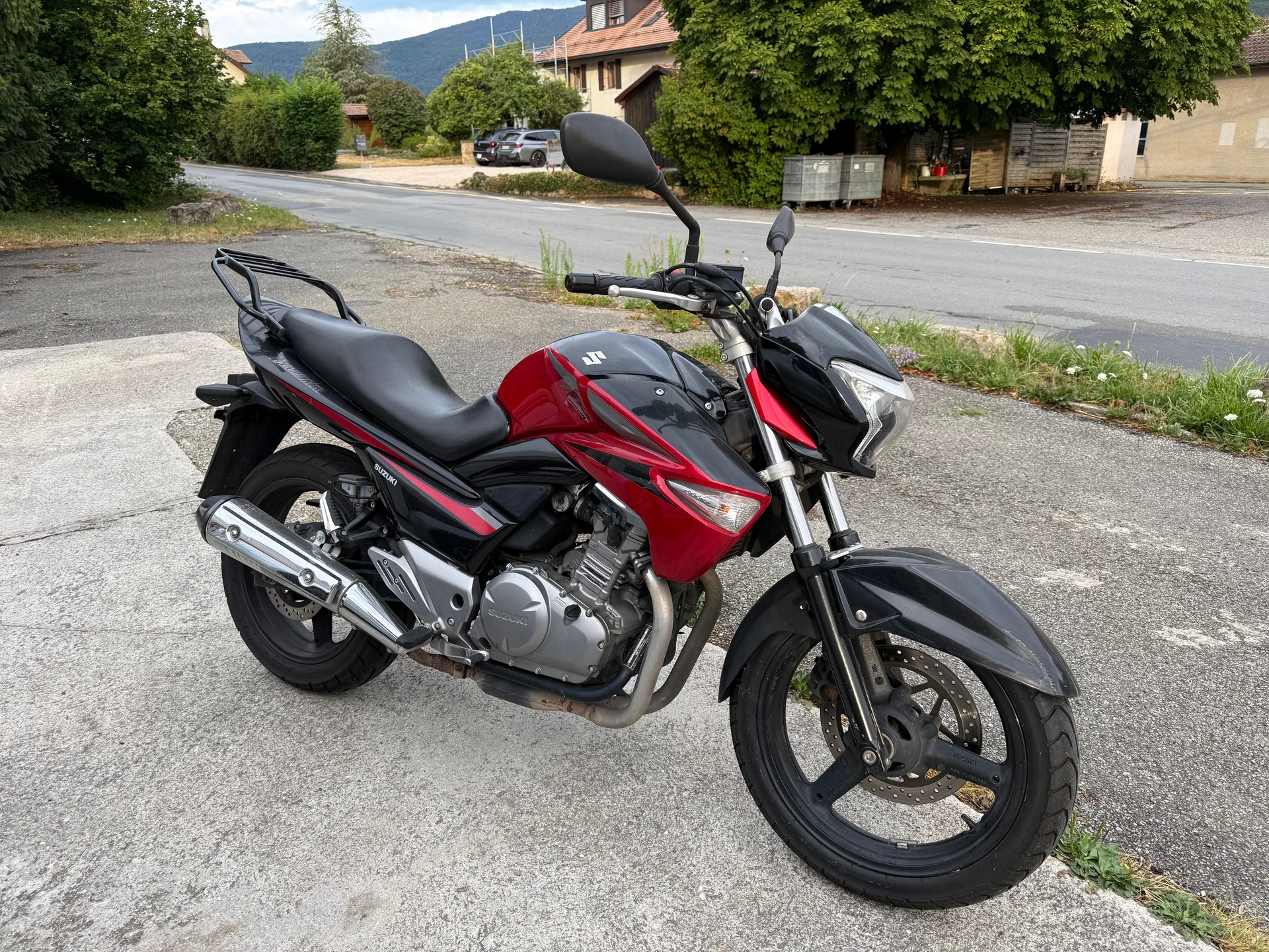SUZUKI Inazuma 250