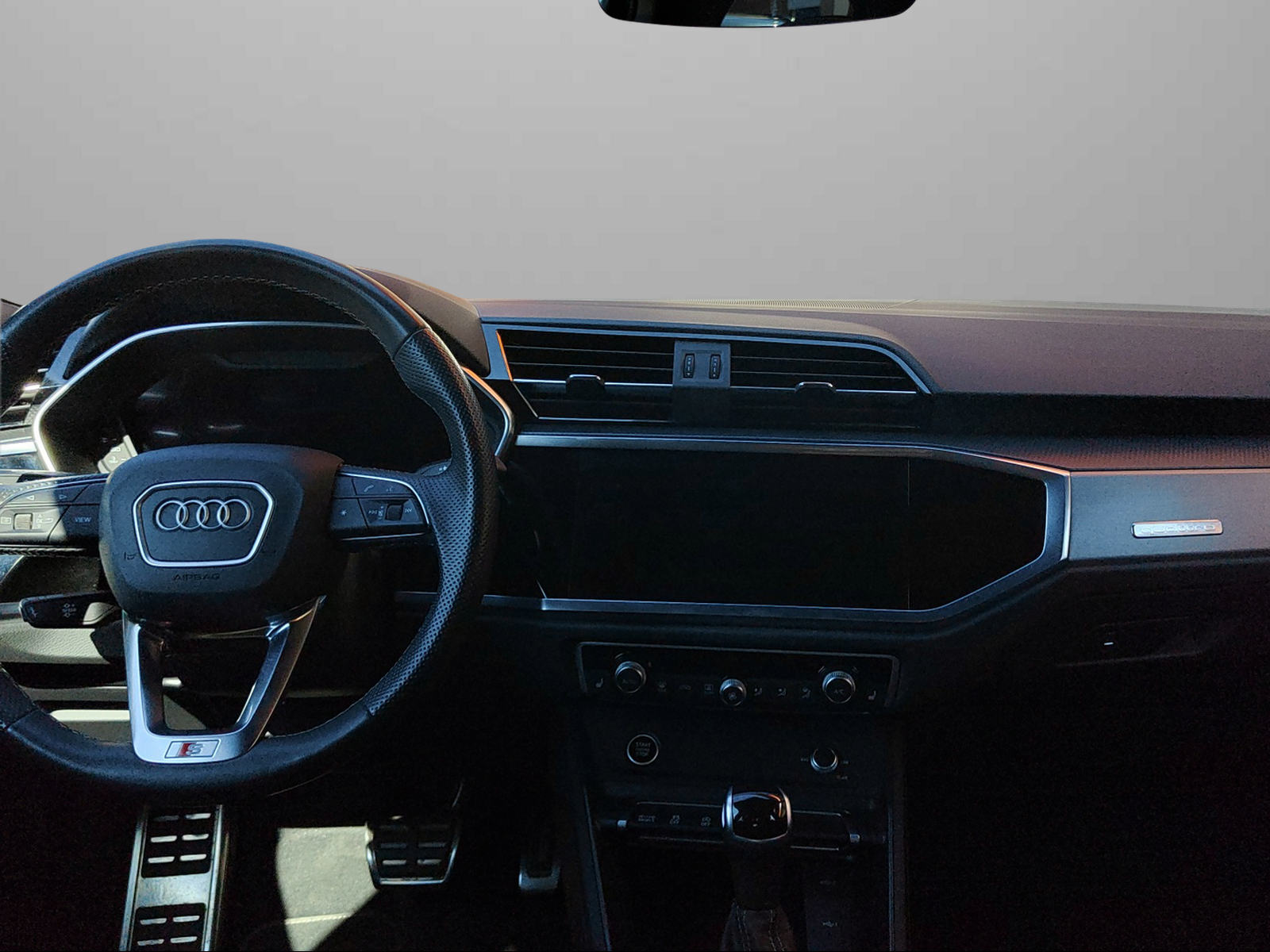 AUDI Q3 40 TDI S line quattro S-tronic-image-12