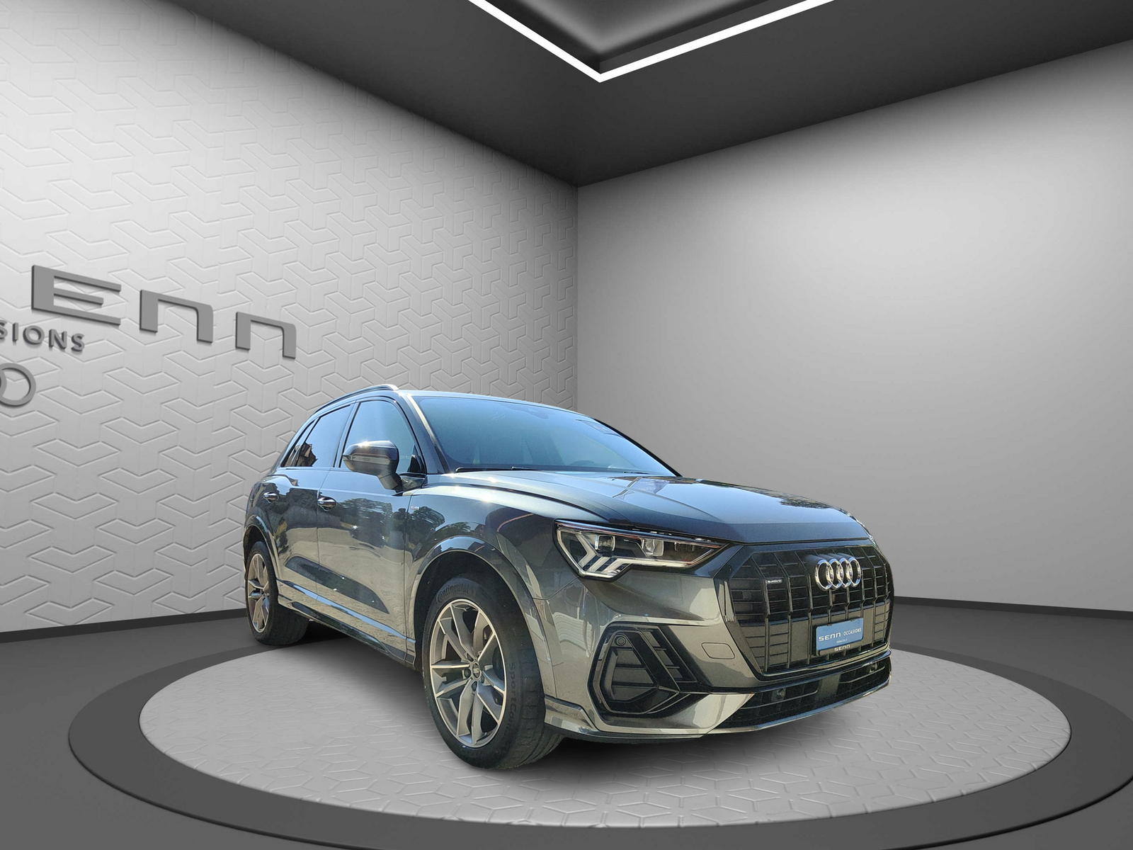 AUDI Q3 40 TDI S line quattro S-tronic-image-7
