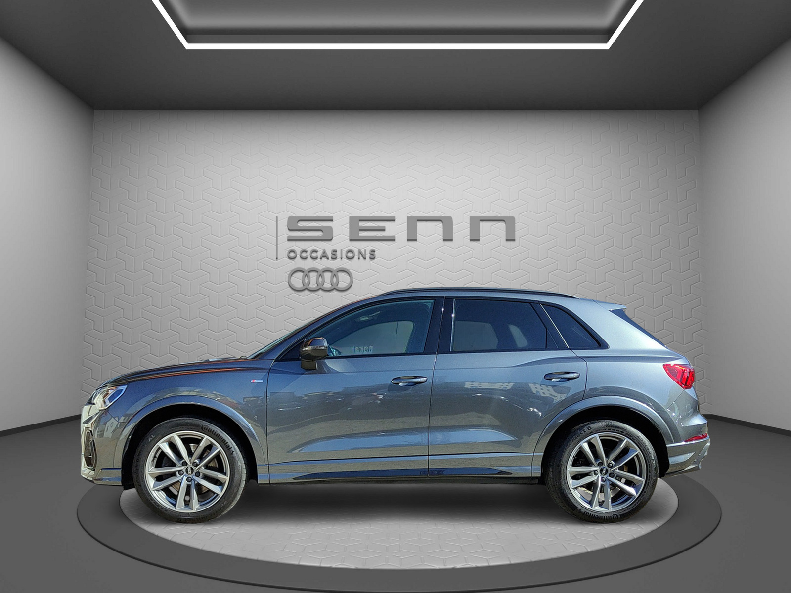 AUDI Q3 40 TDI S line quattro S-tronic-image-2