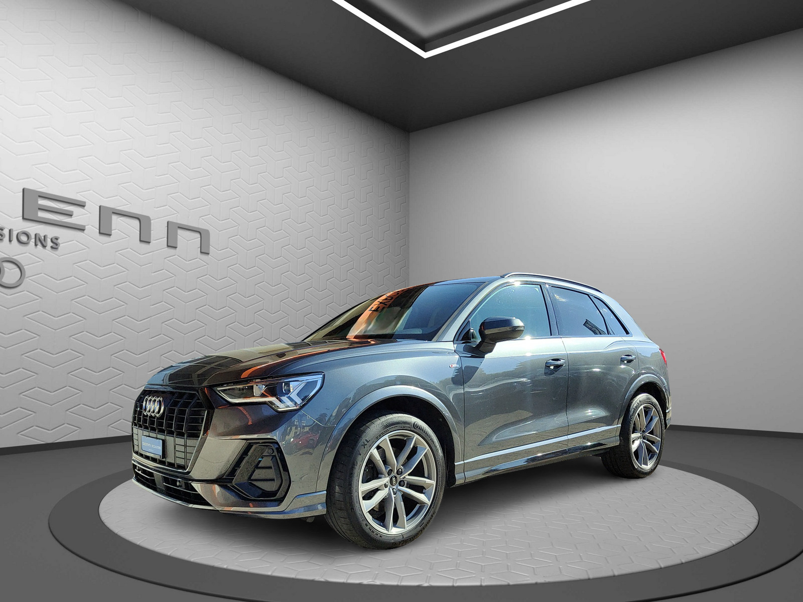 AUDI Q3 40 TDI S line quattro S-tronic-image-0
