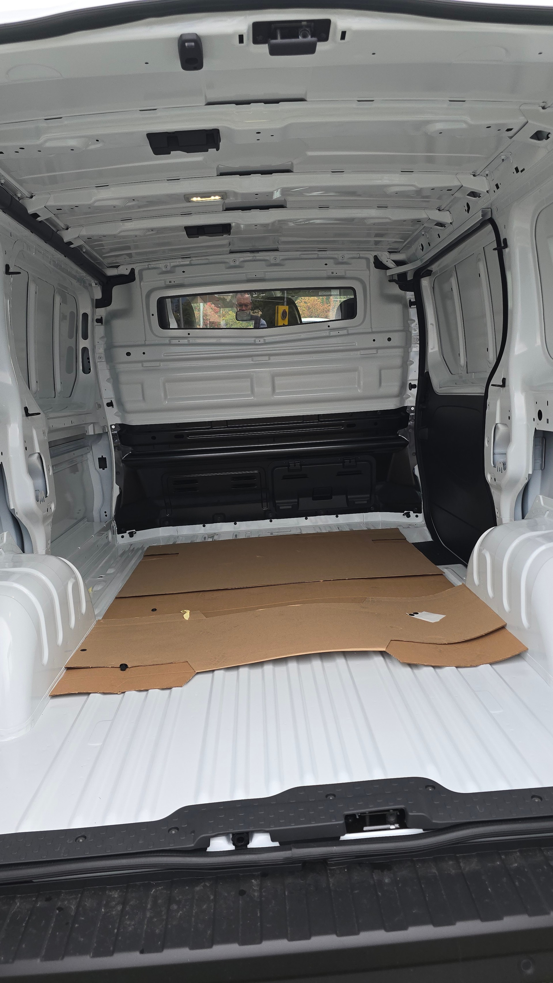 NISSAN Primastar dCi 150 3.0 L1H1 N-Connecta DCT-image-7