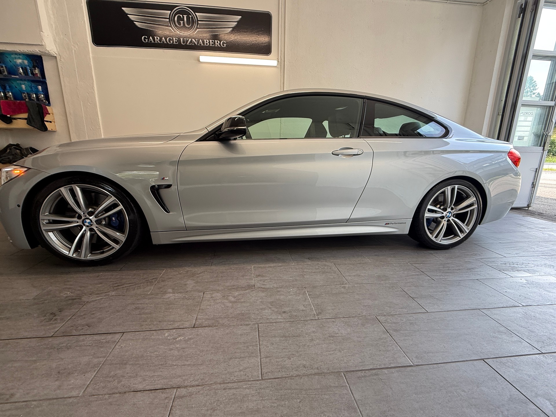BMW 435i Coupé xDrive M Paket Ab 330.- pro Monat 340 PS eingetragen-image-1