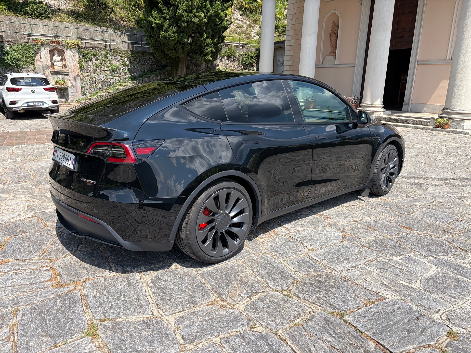 TESLA Performance D-image-2
