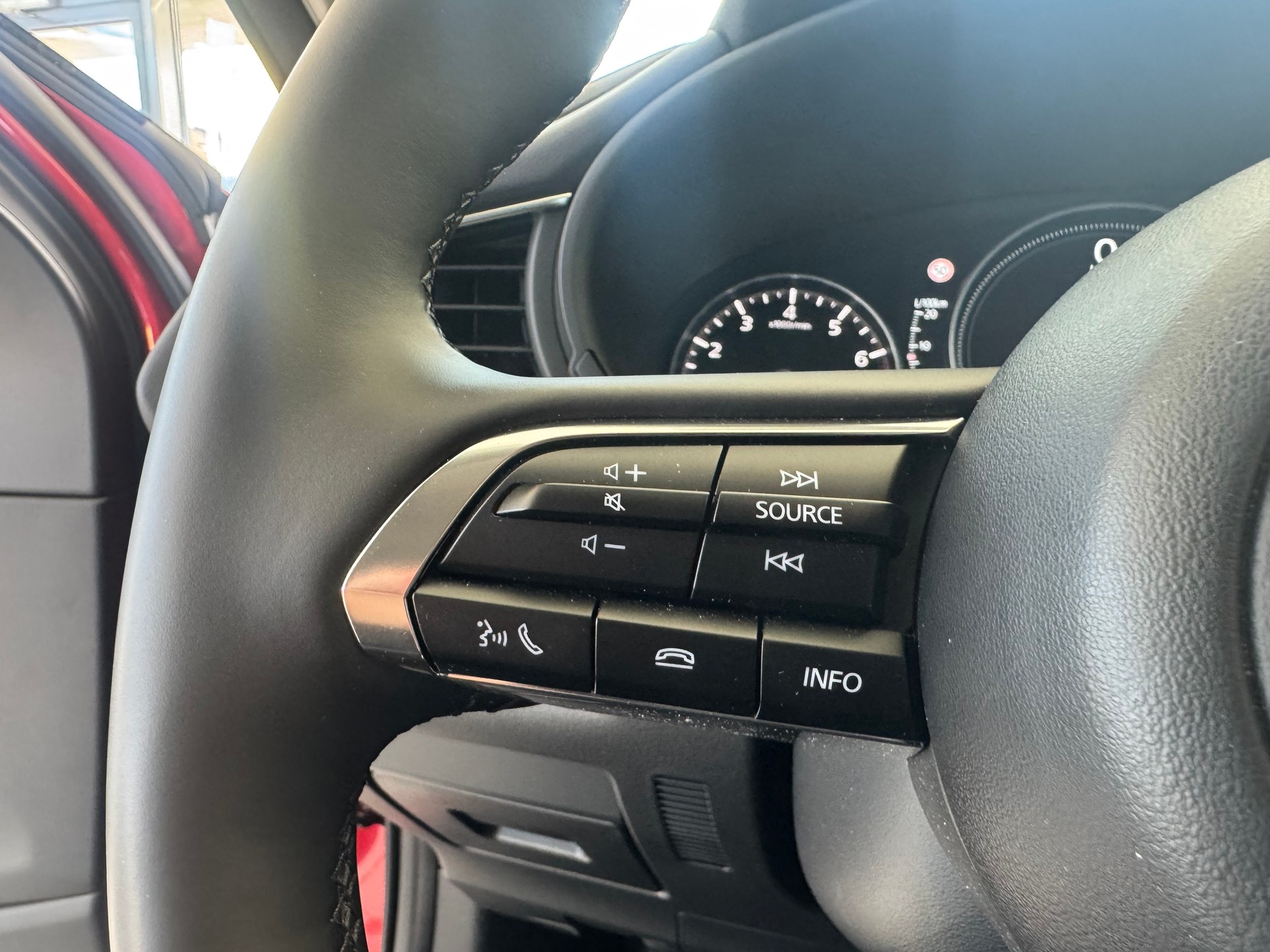 MAZDA CX-30 SKYACTIV-G 140 M Hybrid Prime Line FWD AT-image-13