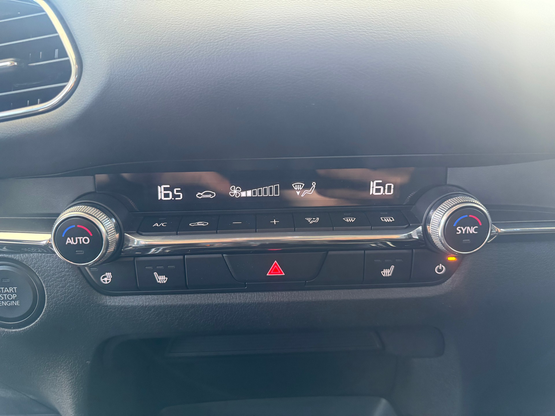 MAZDA CX-30 SKYACTIV-G 140 M Hybrid Prime Line FWD AT-image-16