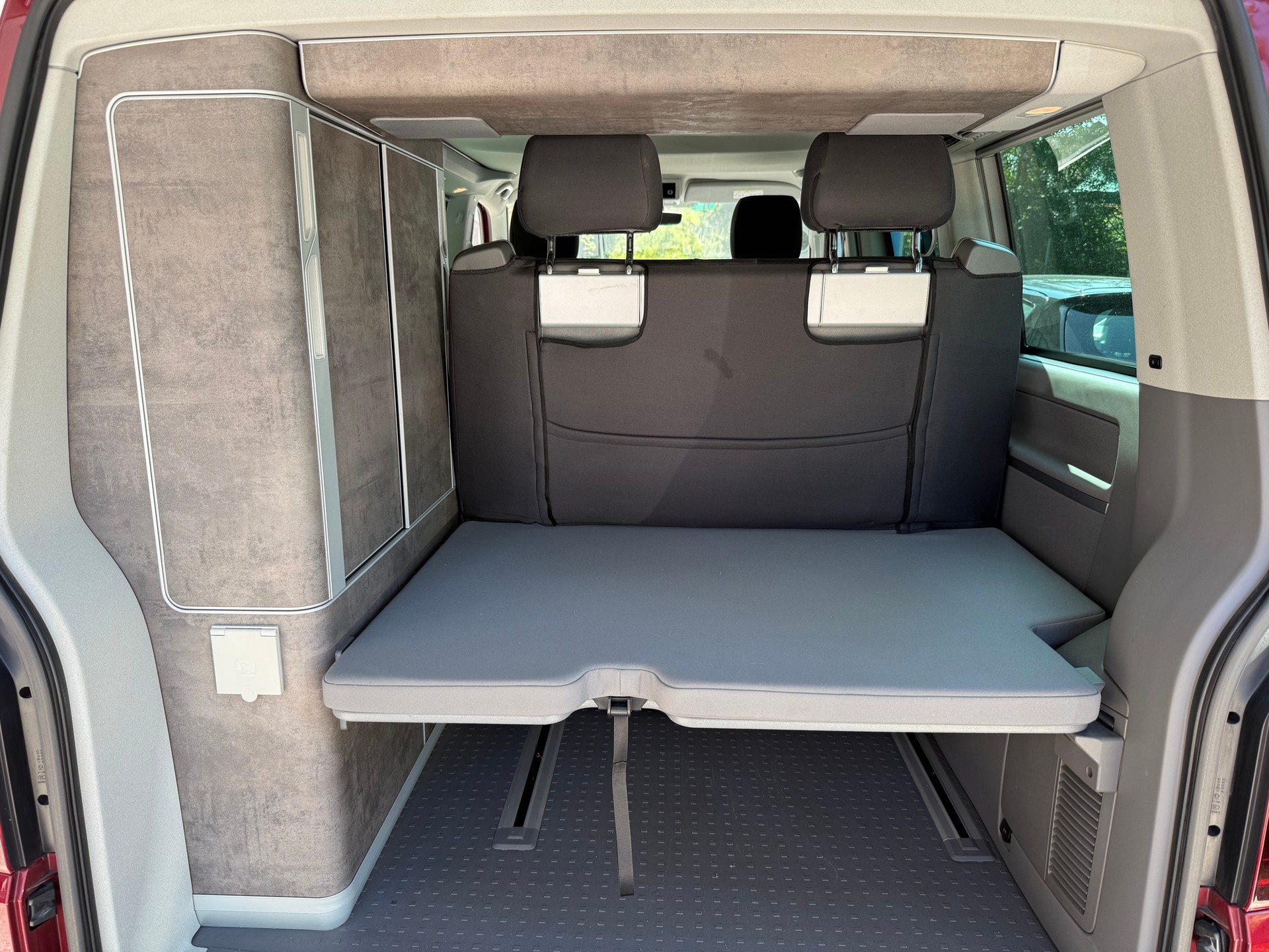 VW T6.1 California 2.0 TDI Ocean Edition Liberty-image-11