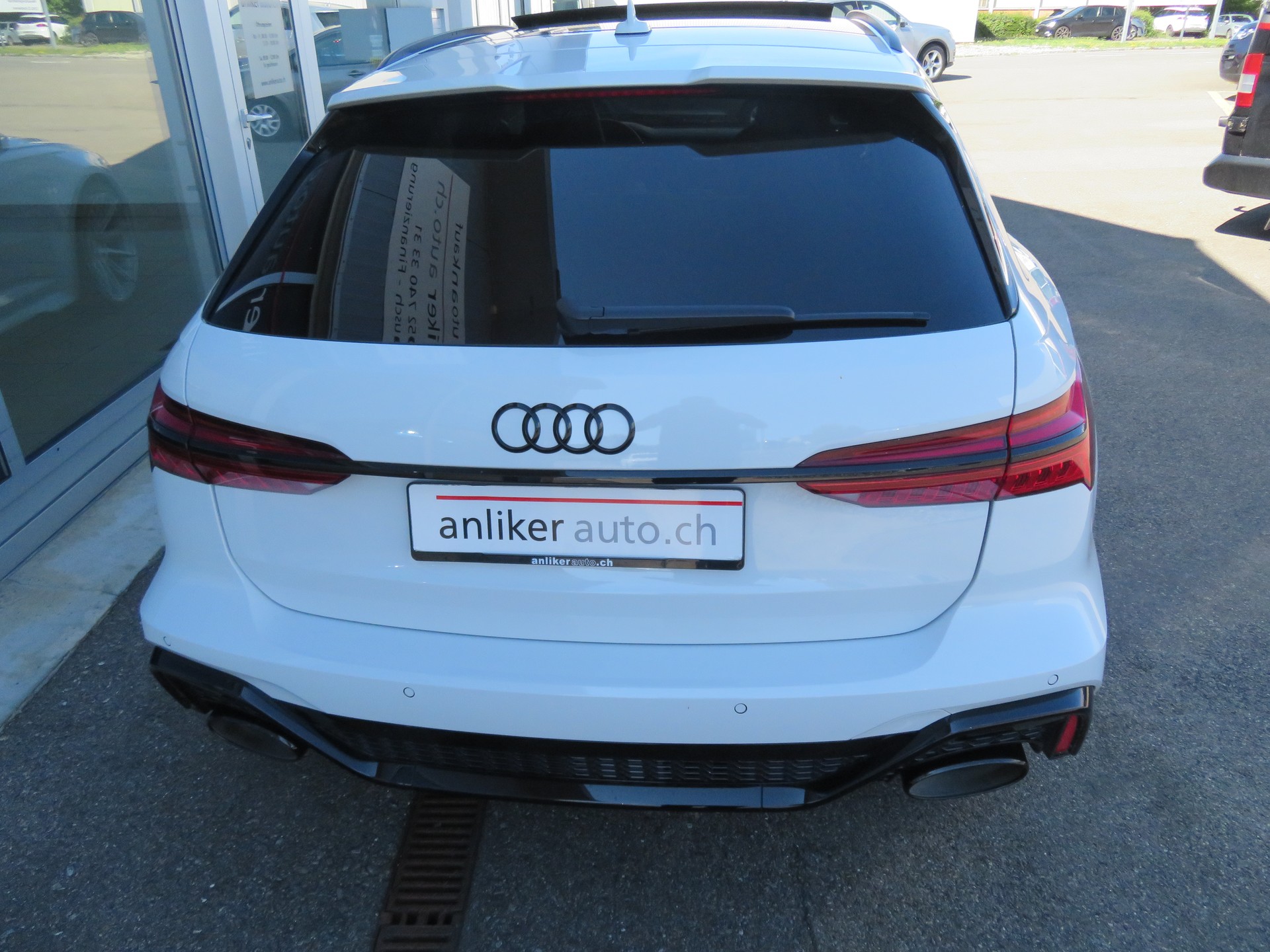 AUDI RS6 Avant 4.0 TFSI V8 quattro-image-2
