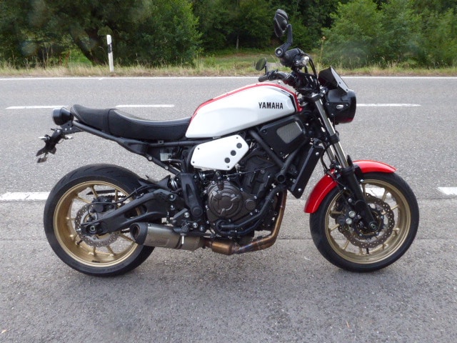 YAMAHA XSR 700