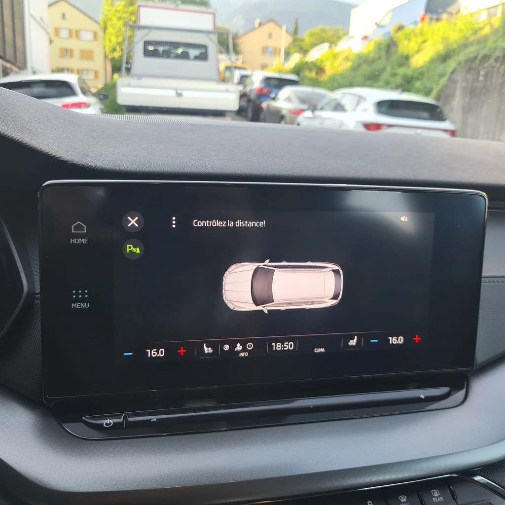 SKODA Octavia Combi 1.5 TSI mHEV DSG Ambition ** Gr-Navi ** PDC V+H ** Sitzheizung ** Tempomat ** ACC ** Modell 2021 **-image-8