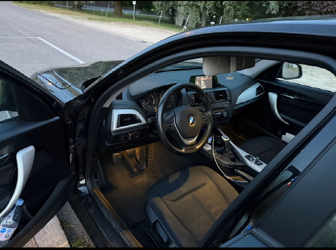 BMW 116d Efficient-Dynamics Edition Urban Line-image-8