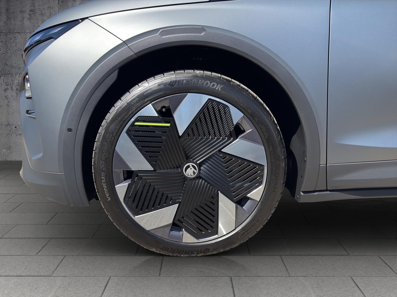 SKODA Elroq RS 4x4-image-4