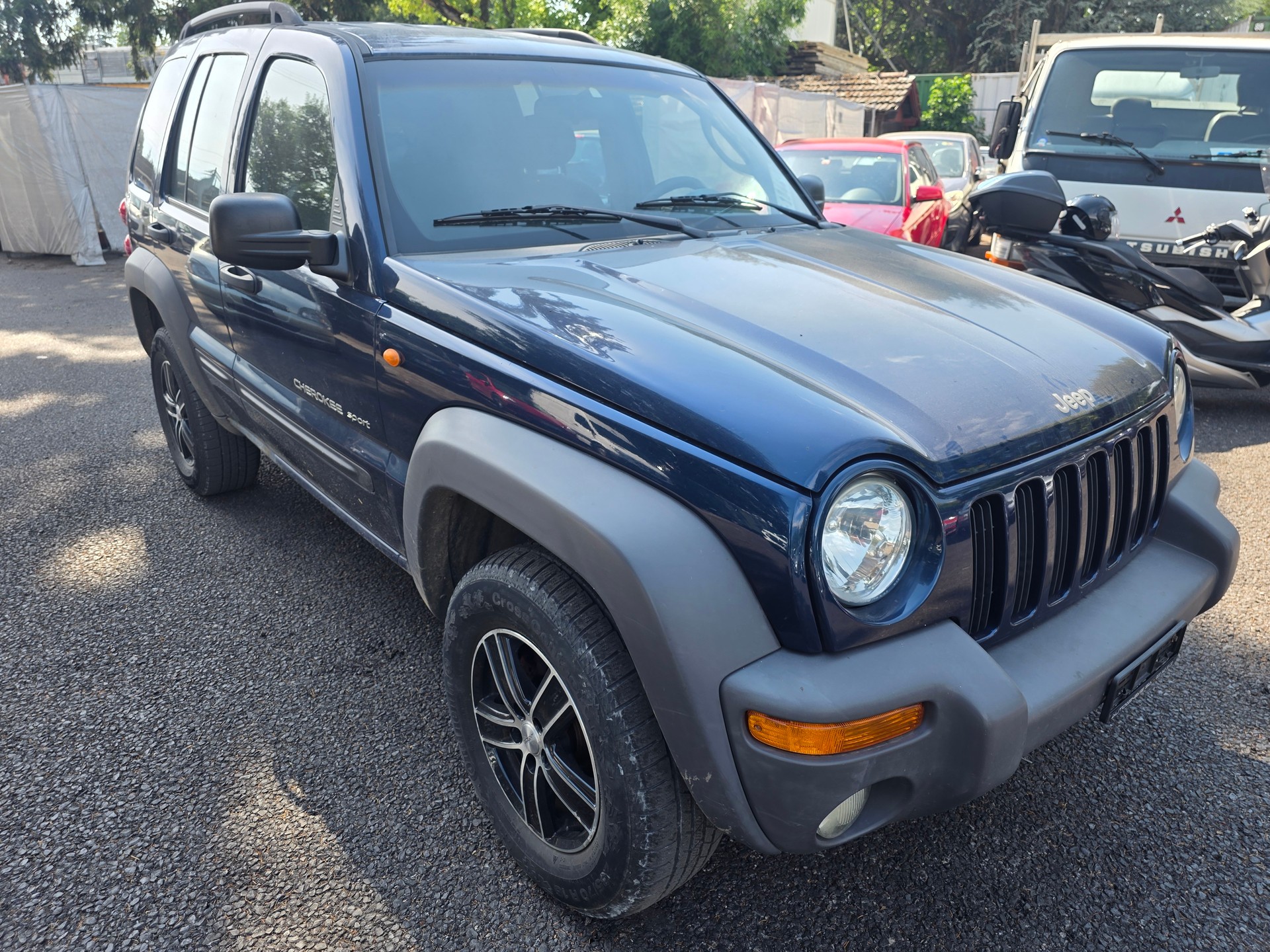 JEEP Cherokee 2.5 CRD Sport-image-2
