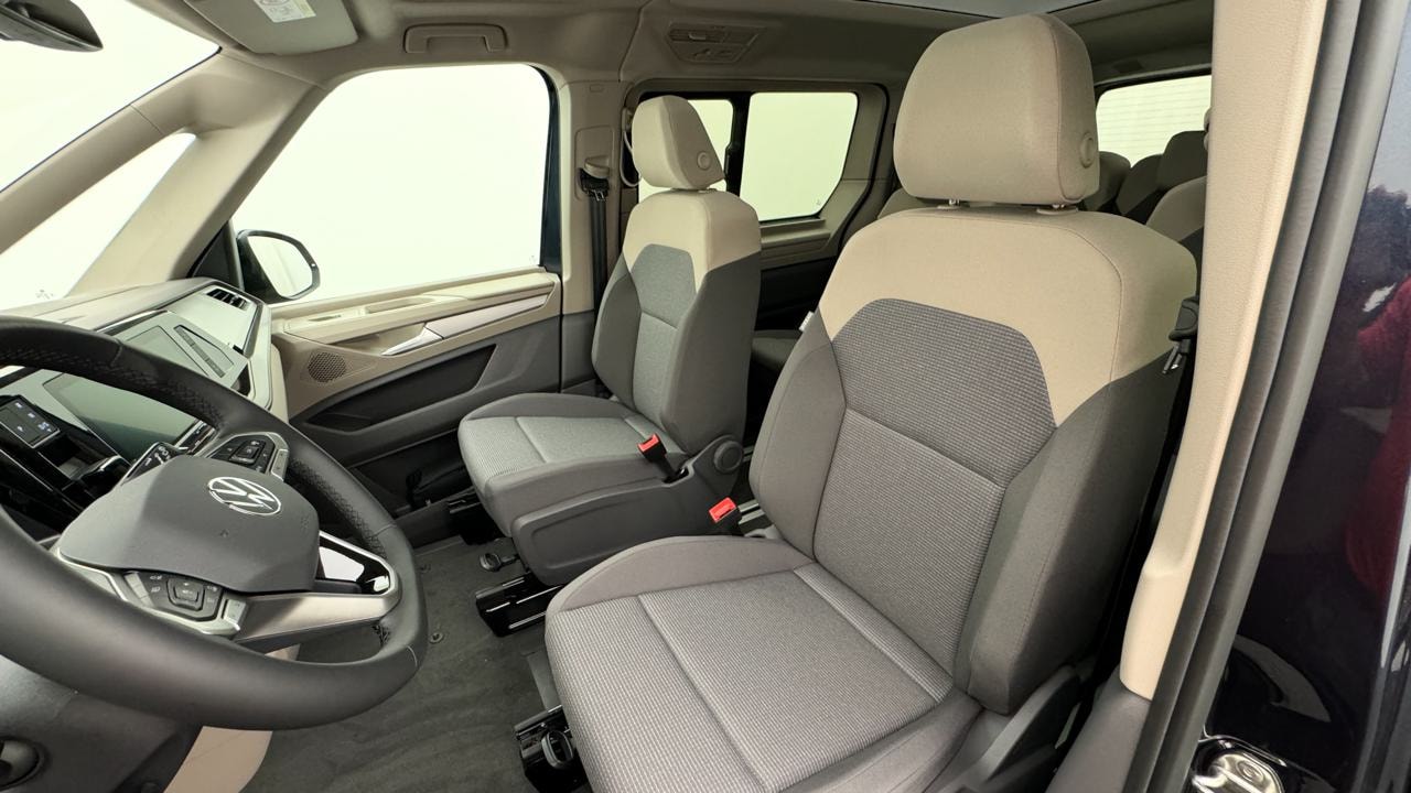 VW Multivan 2.0 TDI Life DSG-image-4