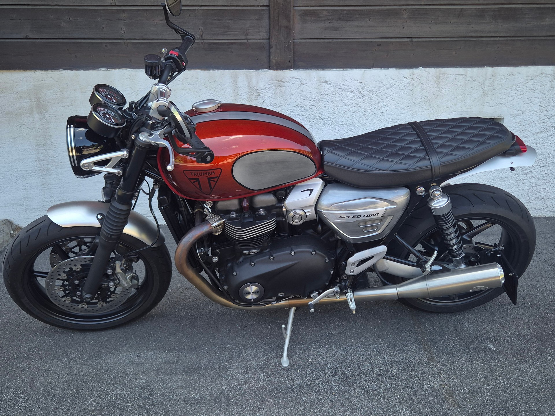 TRIUMPH Speed Twin 1200