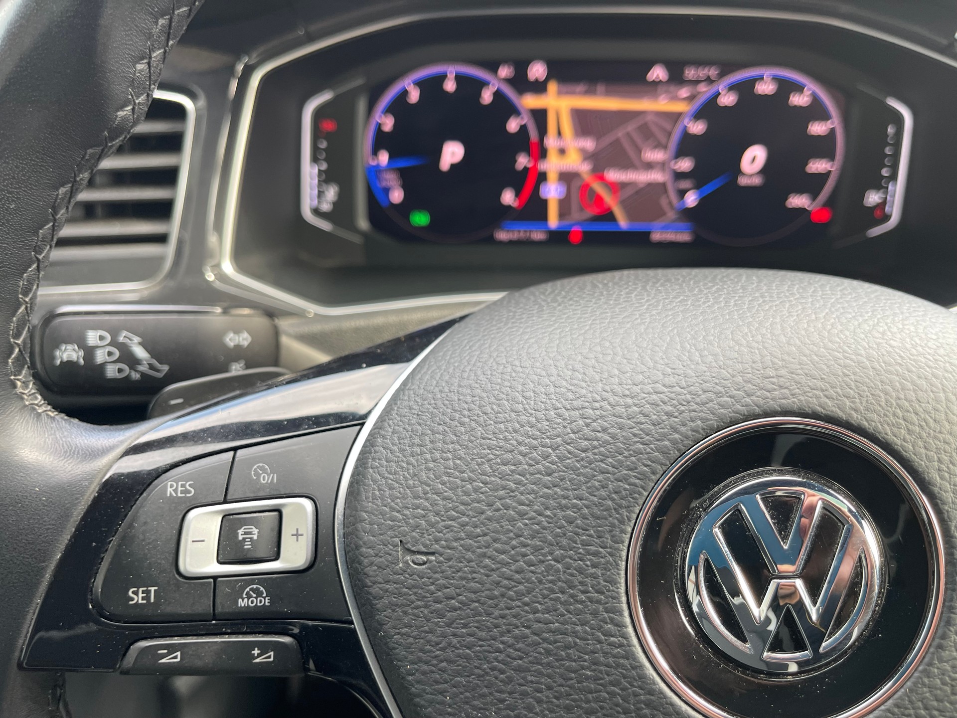 VW T-Roc 2.0 TSI Sport DSG 4Motion-image-14