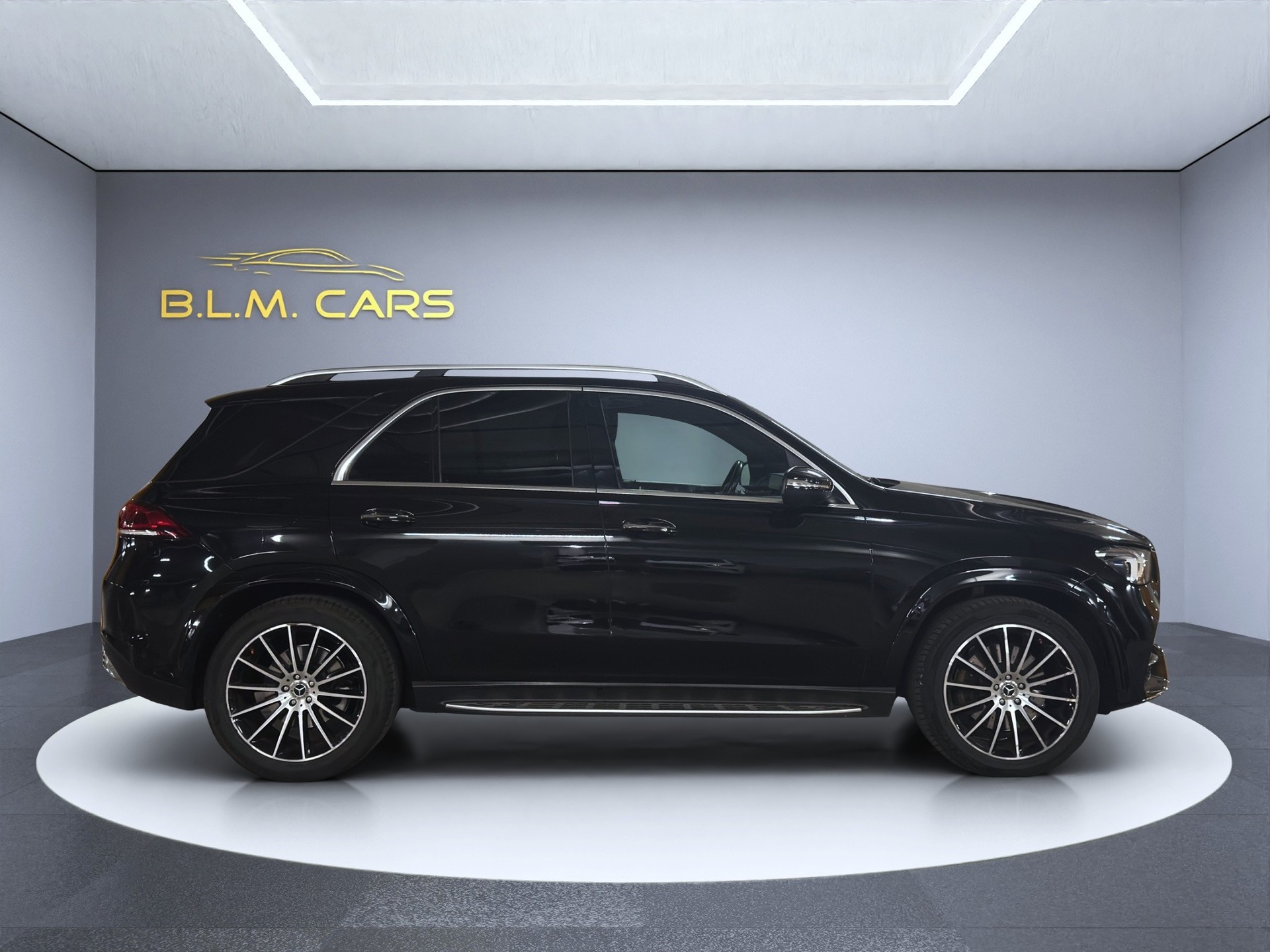 MERCEDES-BENZ GLE 300 d 4Matic AMG Line 9G-Tronic-image-7