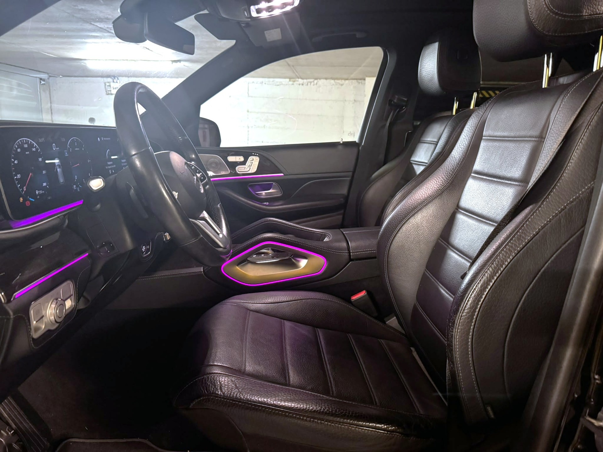 MERCEDES-BENZ GLE 300 d 4Matic AMG Line 9G-Tronic-image-9
