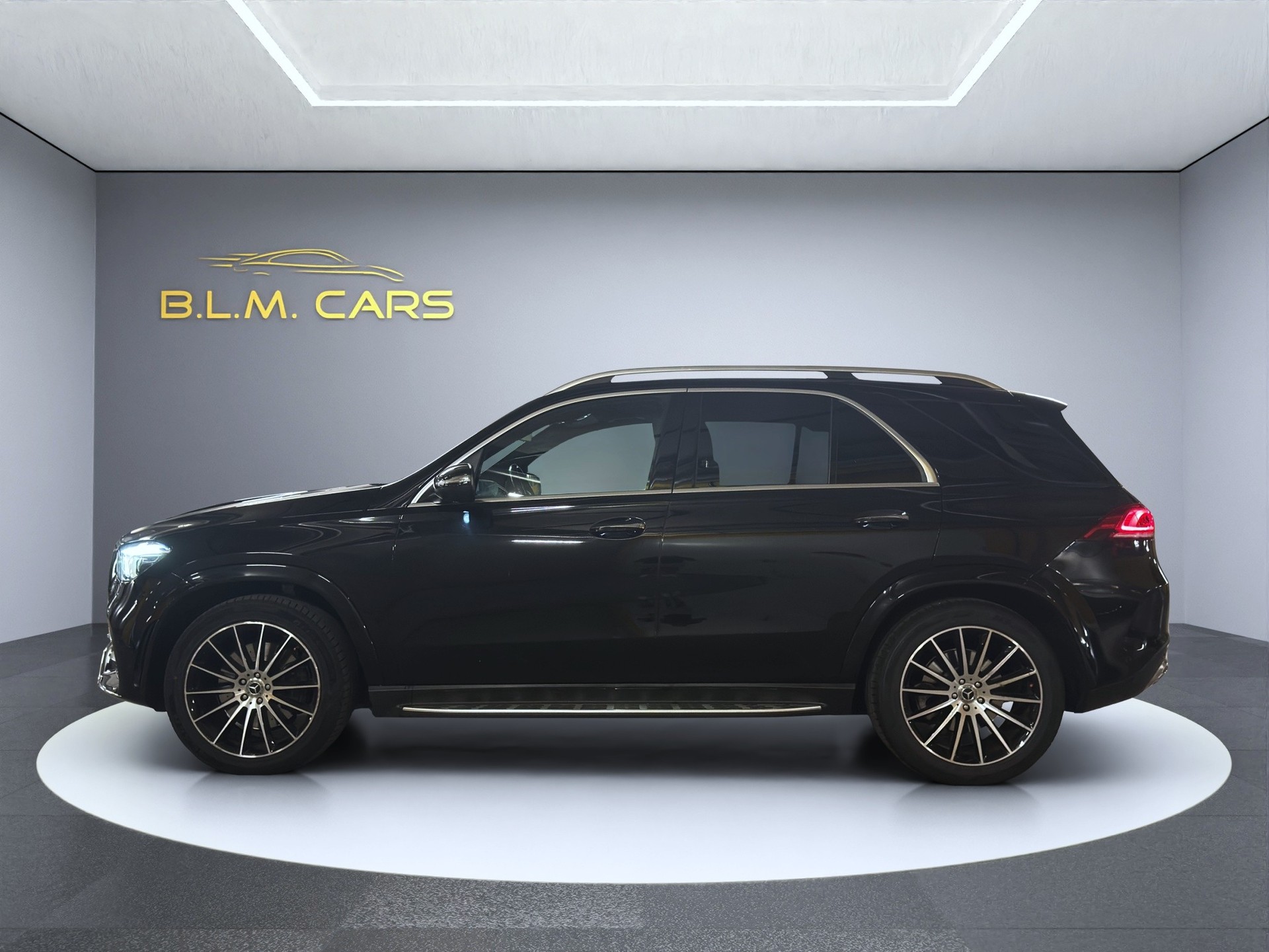 MERCEDES-BENZ GLE 300 d 4Matic AMG Line 9G-Tronic-image-3