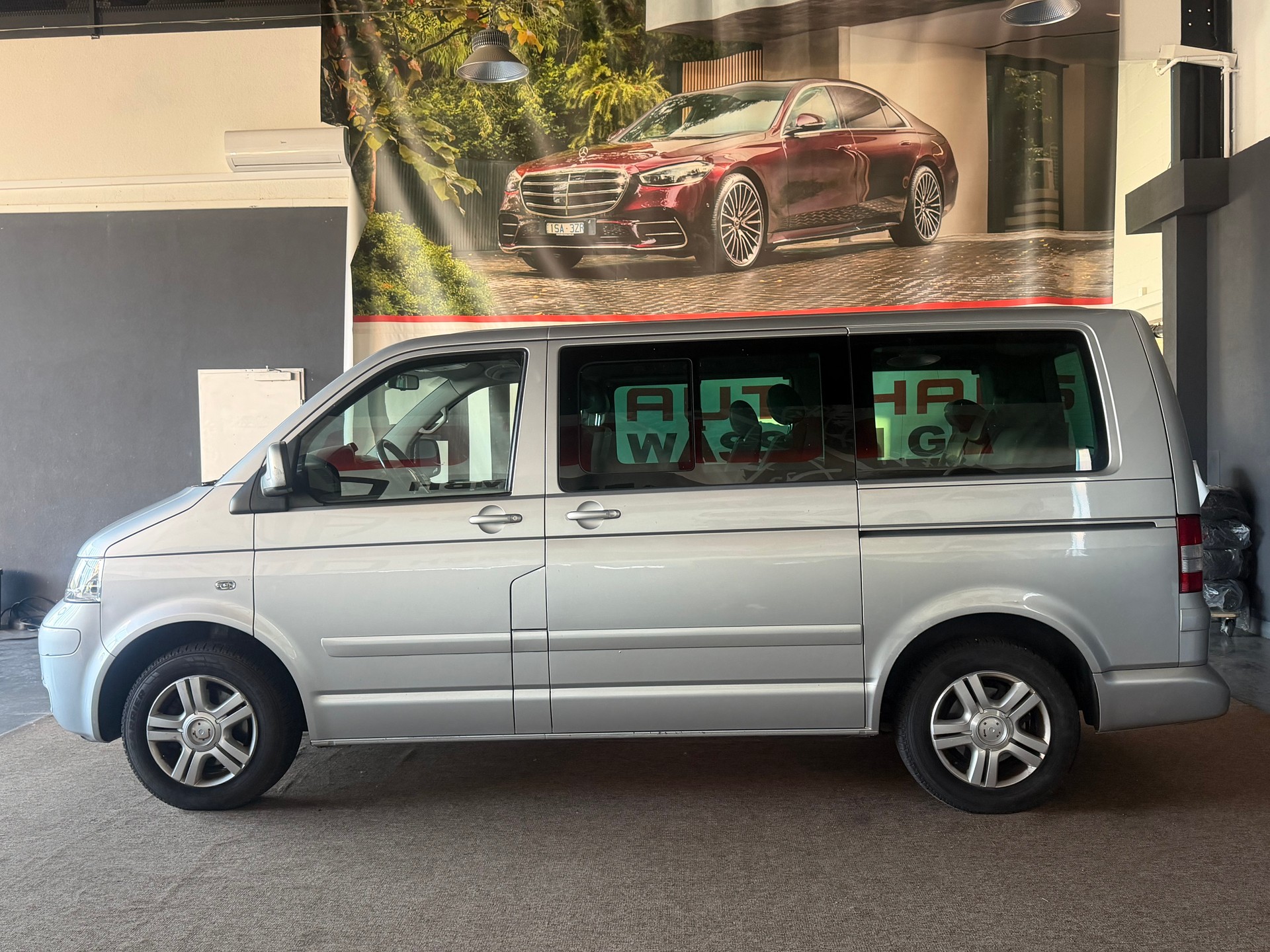 VW T5 Multivan Highline 2.5 TDI 4M-image-5