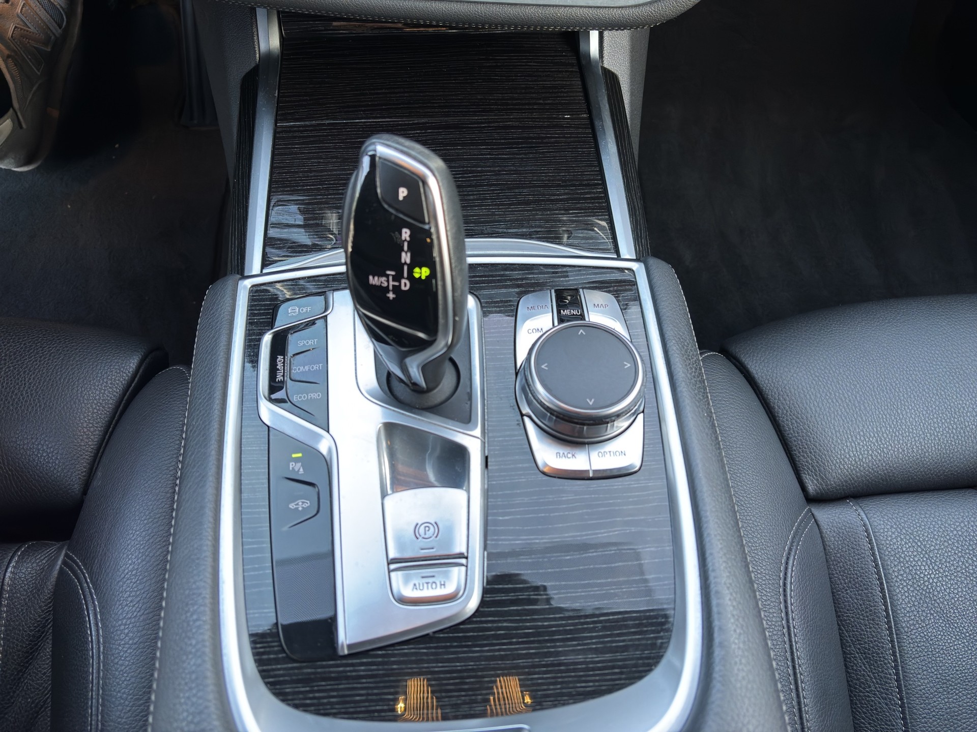 BMW 730d xDrive Steptronic-image-5
