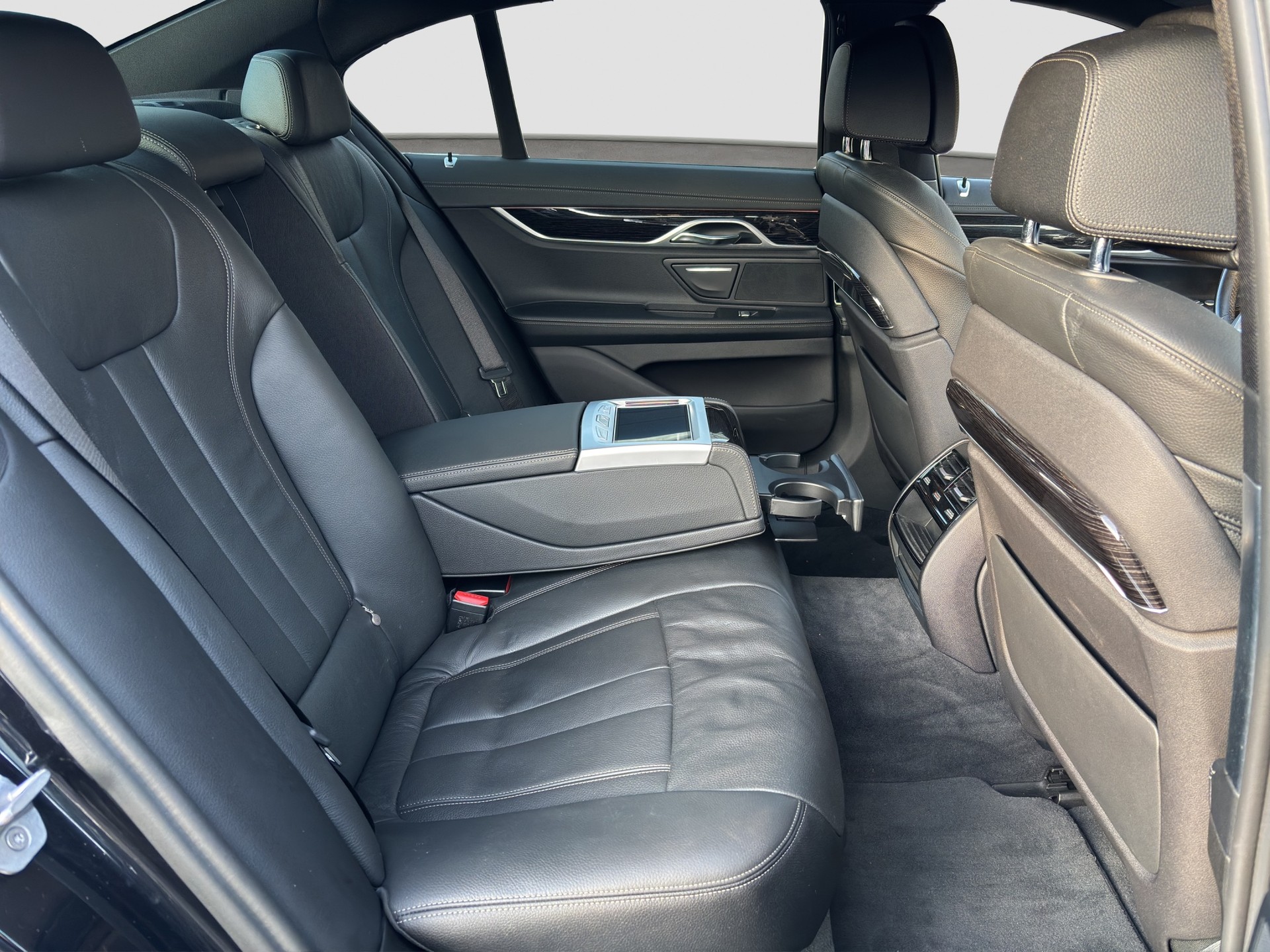 BMW 730d xDrive Steptronic-image-15