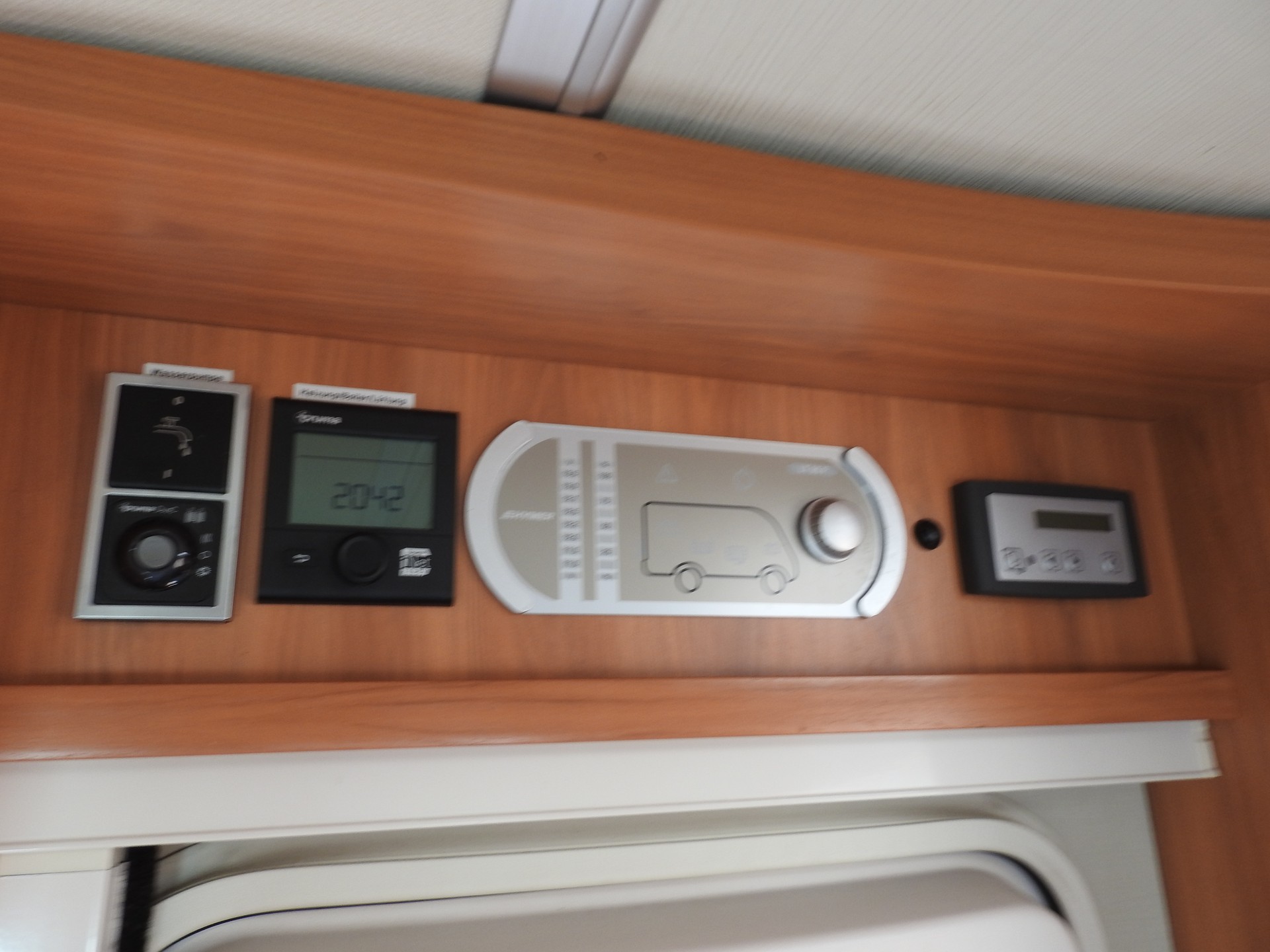 MERCEDES-BENZ Hymer MLT 580-image-14