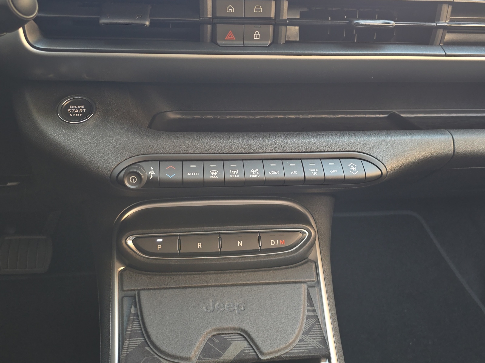 JEEP Avenger 1.2 Turbo MHEV Summit-image-13