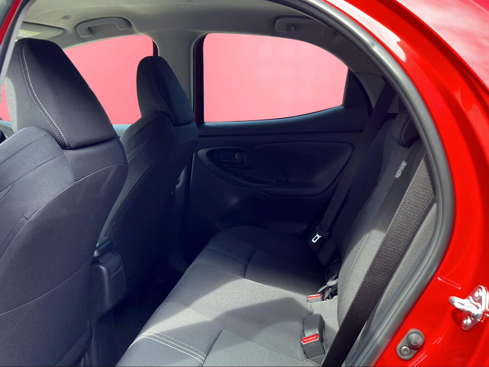 TOYOTA Yaris 1.5 VVT-i HSD Trend-image-6